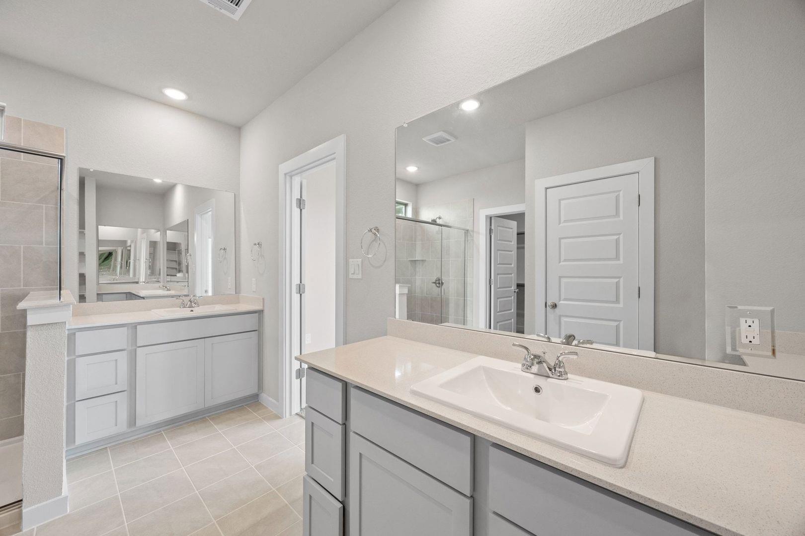 100 Divisadero Dr, Hutto, TX 78634