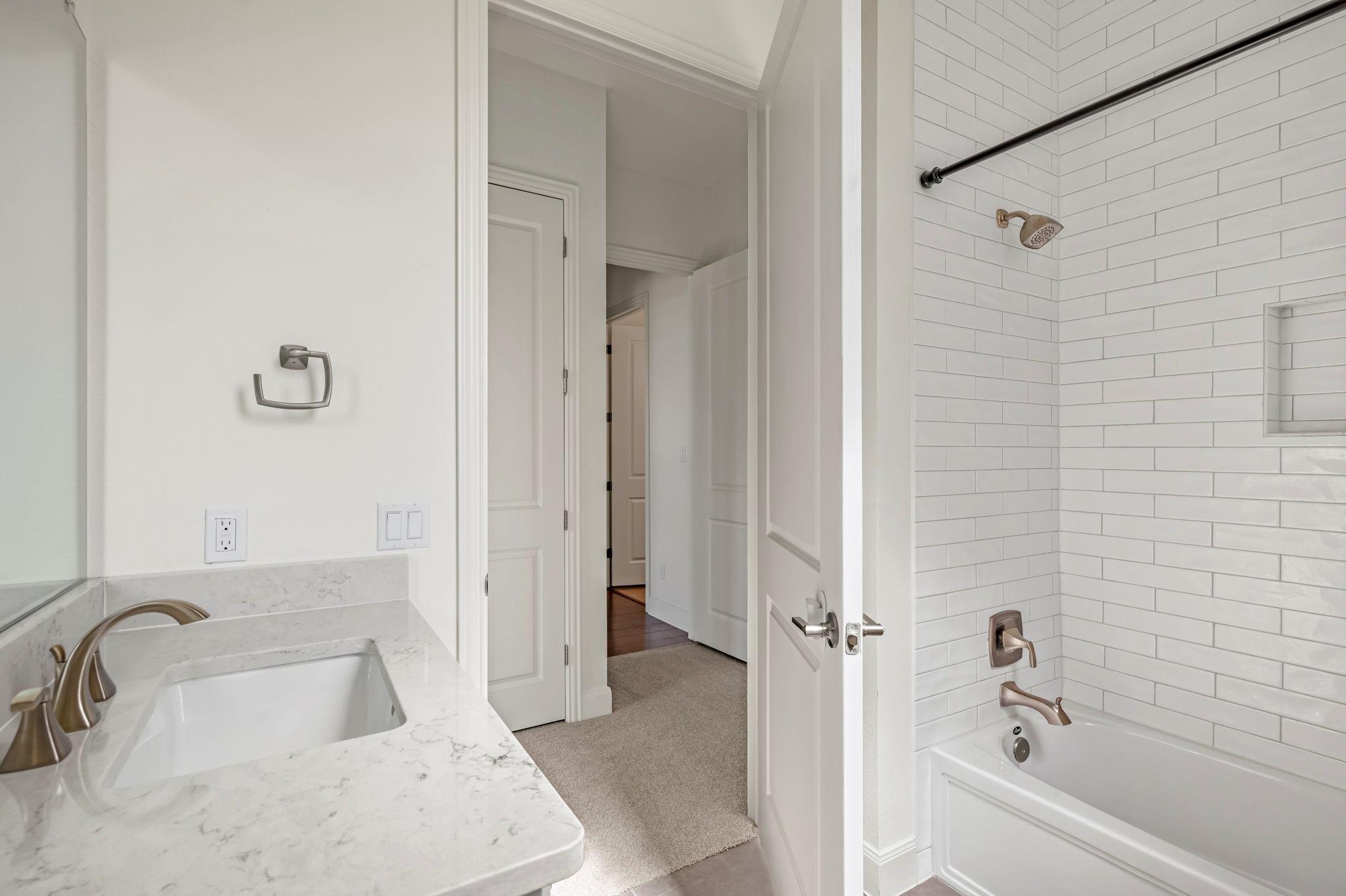 19100 Zavala Cv, Austin, TX 78738