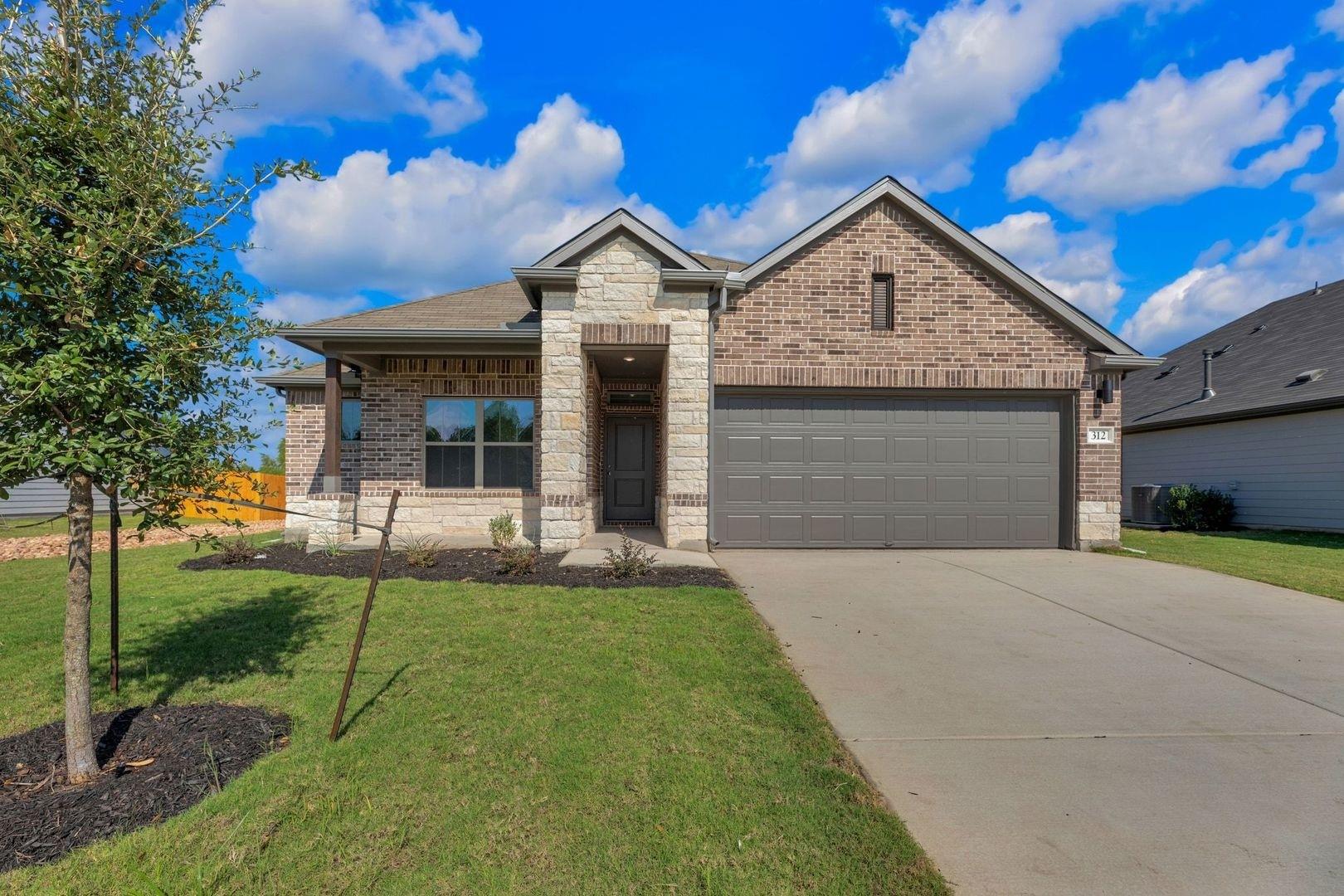 312 Sepulveda St, Hutto, TX 78634