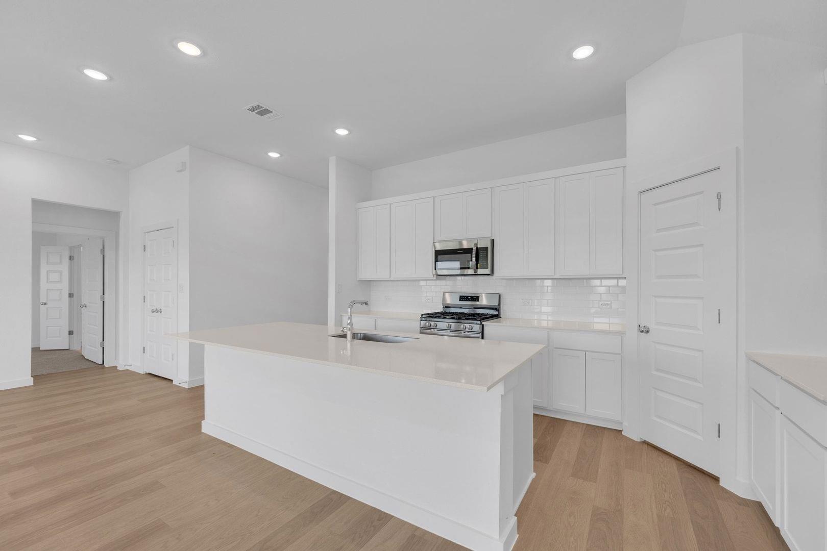 312 Sepulveda St, Hutto, TX 78634