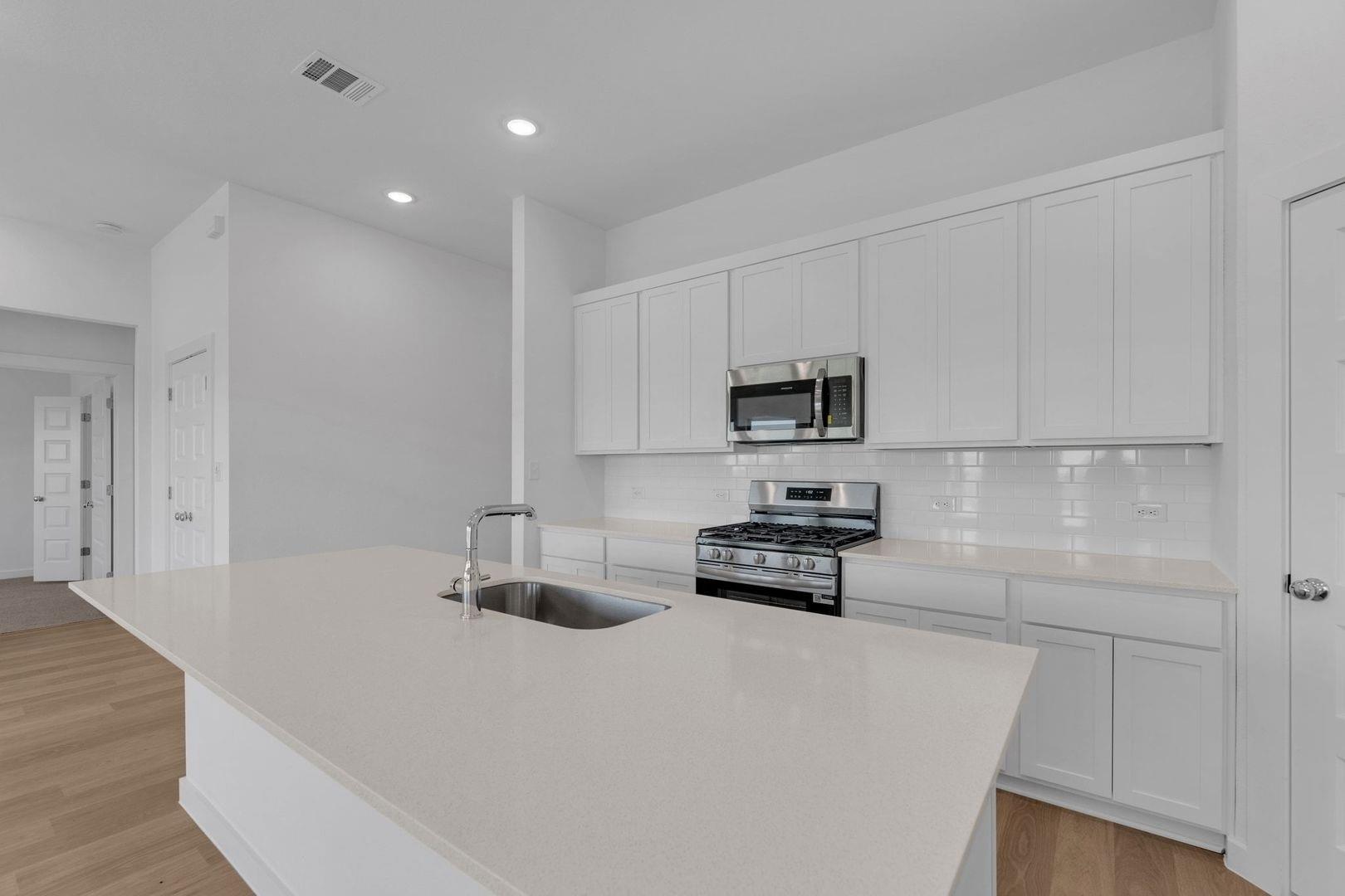 312 Sepulveda St, Hutto, TX 78634