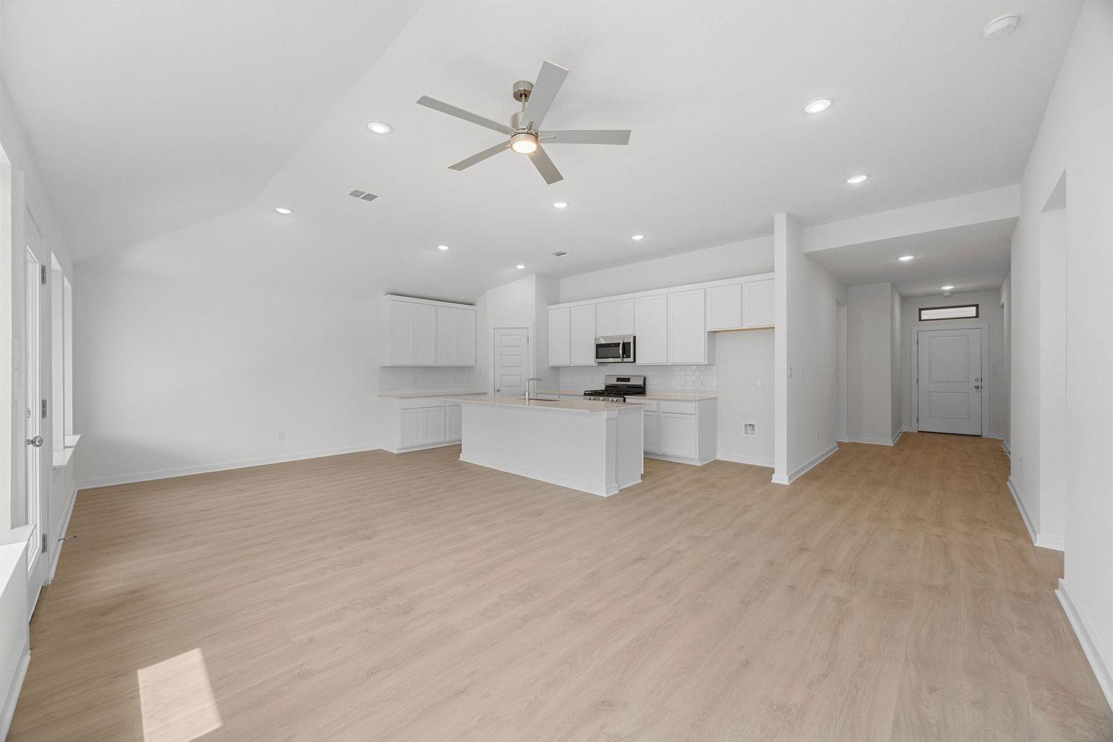 313 Sepulveda St, Hutto, TX 78634