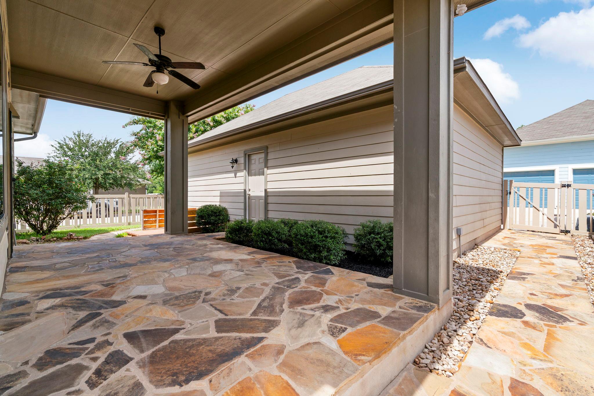 1336 Sanders, Kyle, TX 78640
