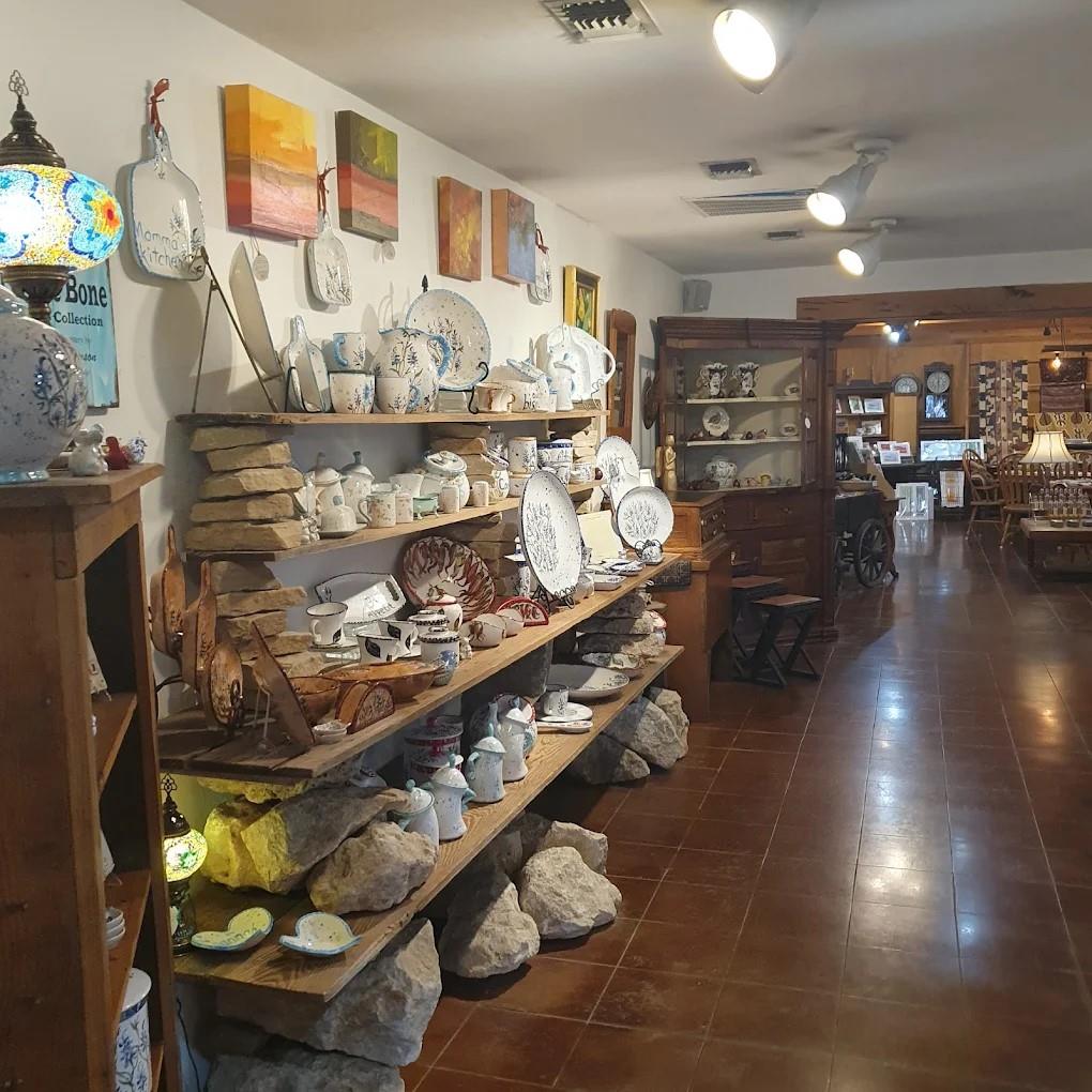 314 Wimberley Square Rd, Wimberley, TX 78676