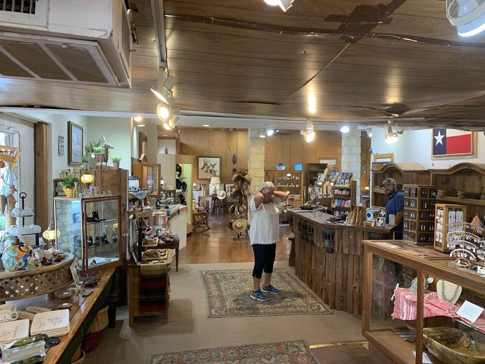314 Wimberley Square Rd, Wimberley, TX 78676
