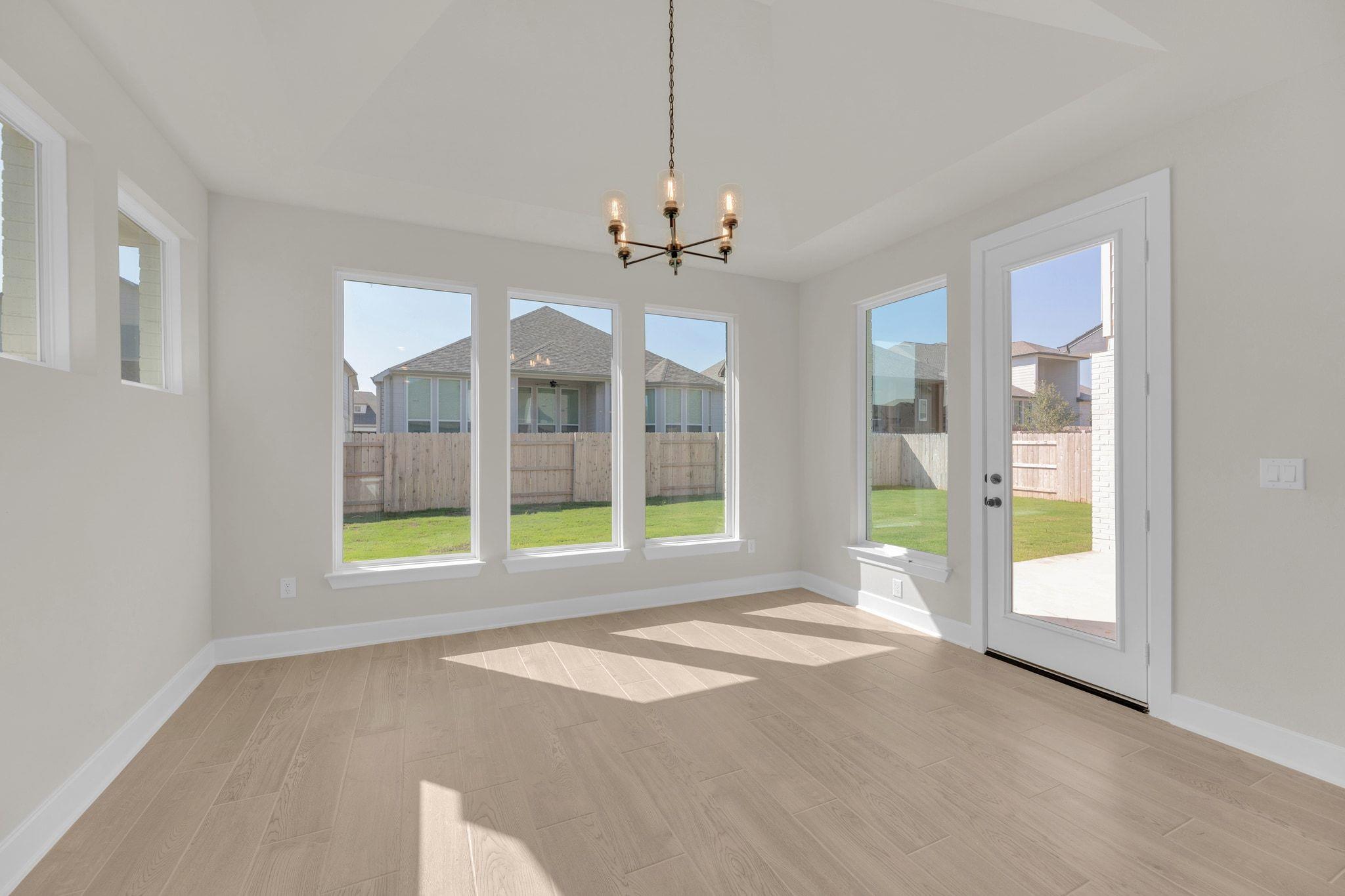 916 Rock Daisy Trl, Hutto, TX 78634