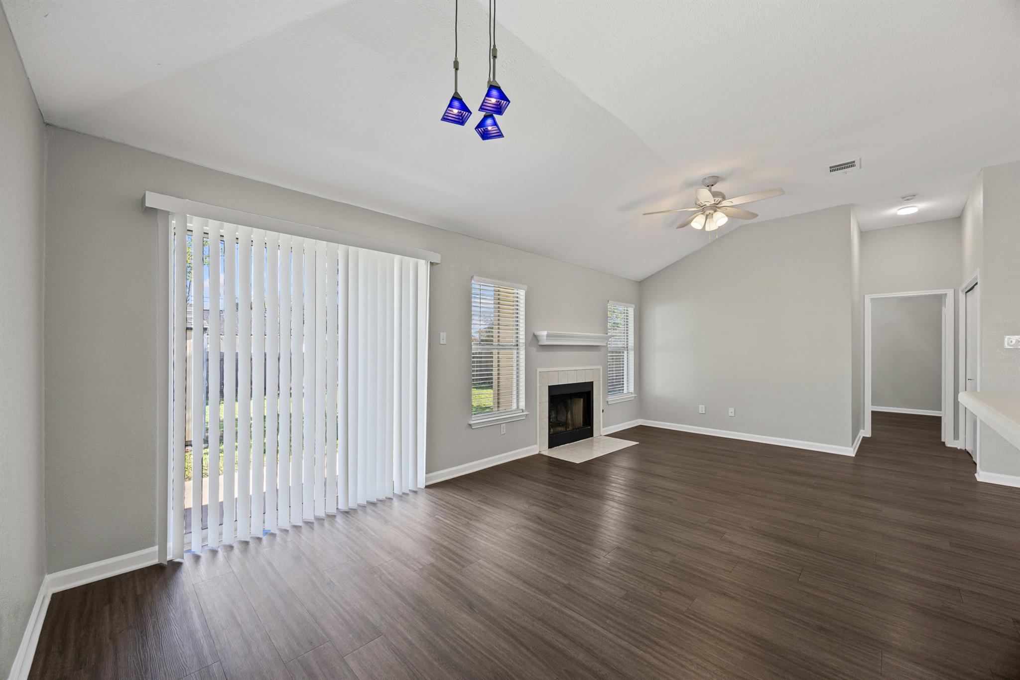 2302 Loquat Ln, Round Rock, TX 78664