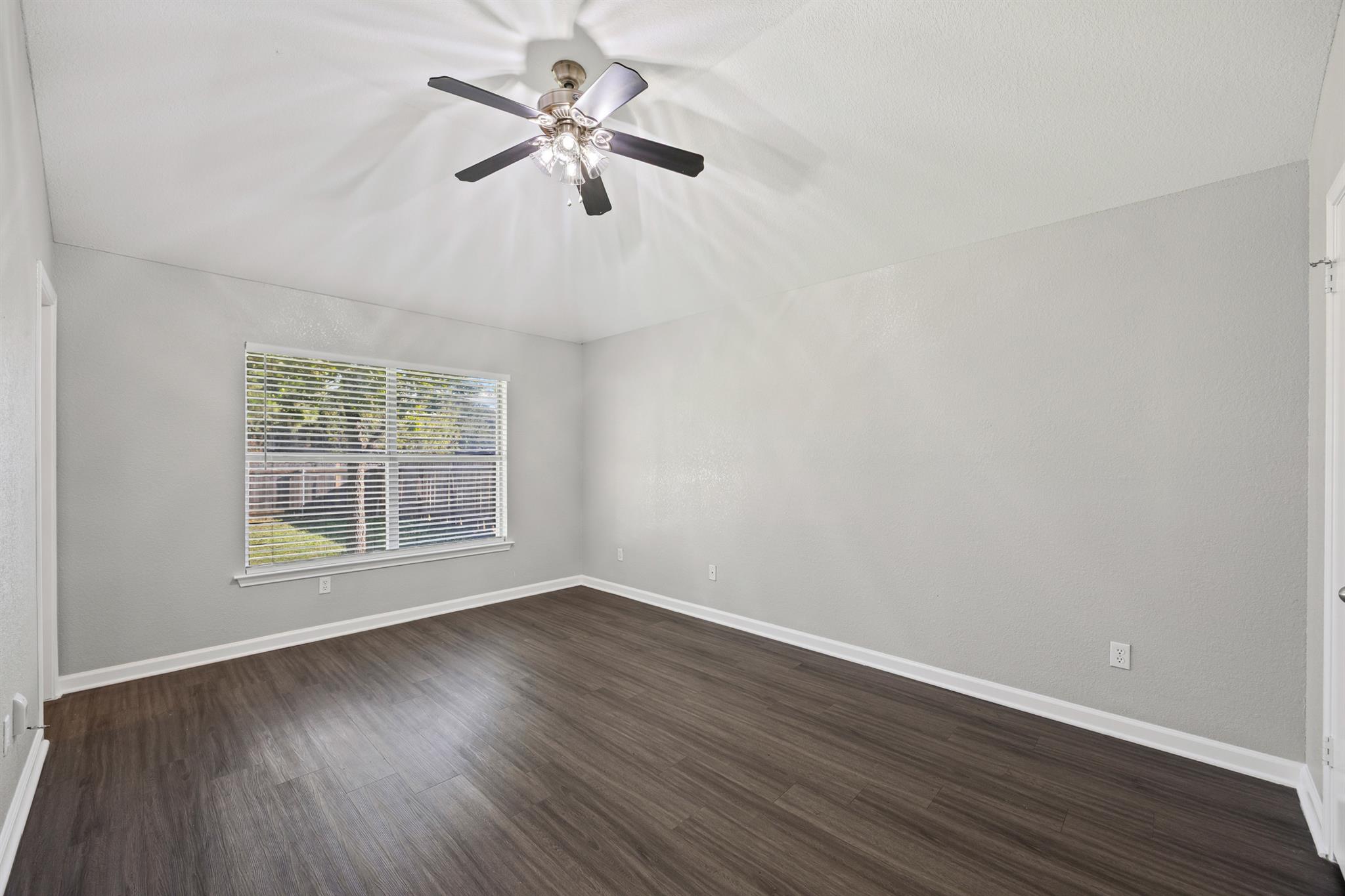 2302 Loquat Ln, Round Rock, TX 78664