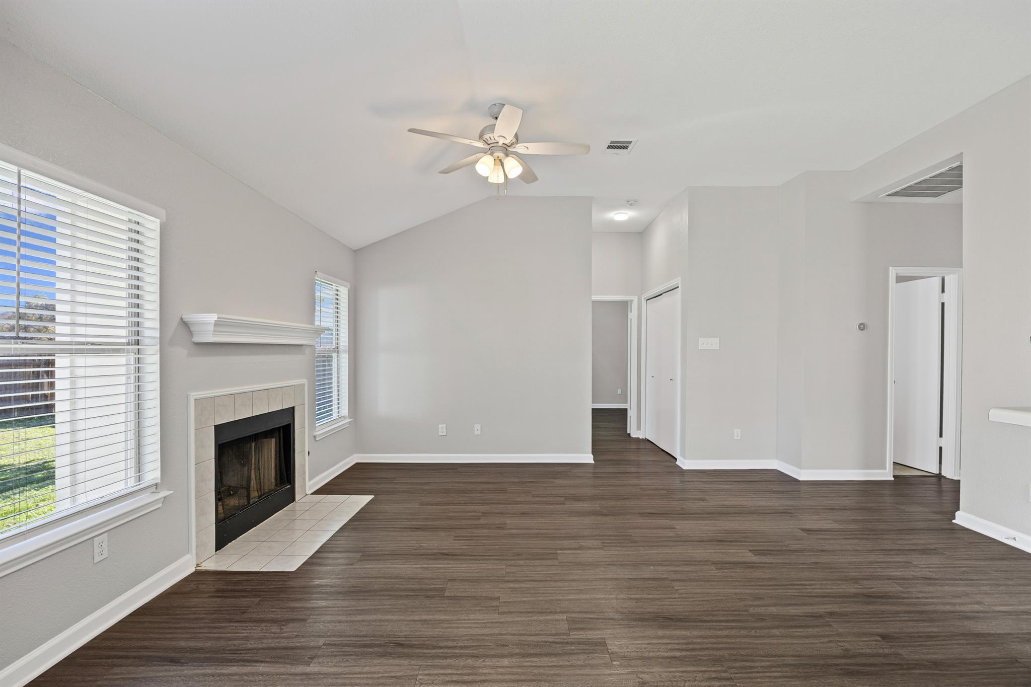 2302 Loquat Ln, Round Rock, TX 78664