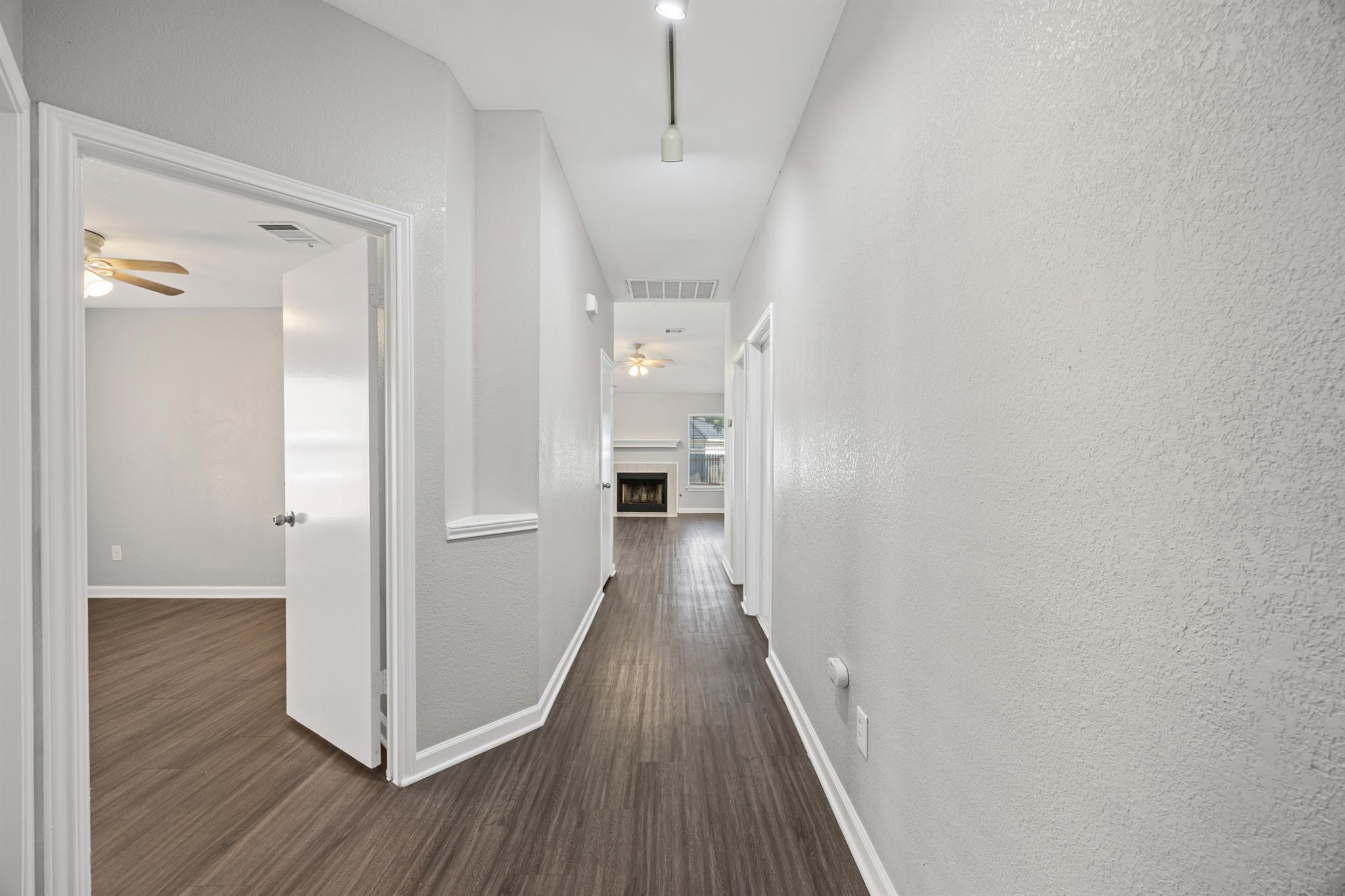 2302 Loquat Ln, Round Rock, TX 78664