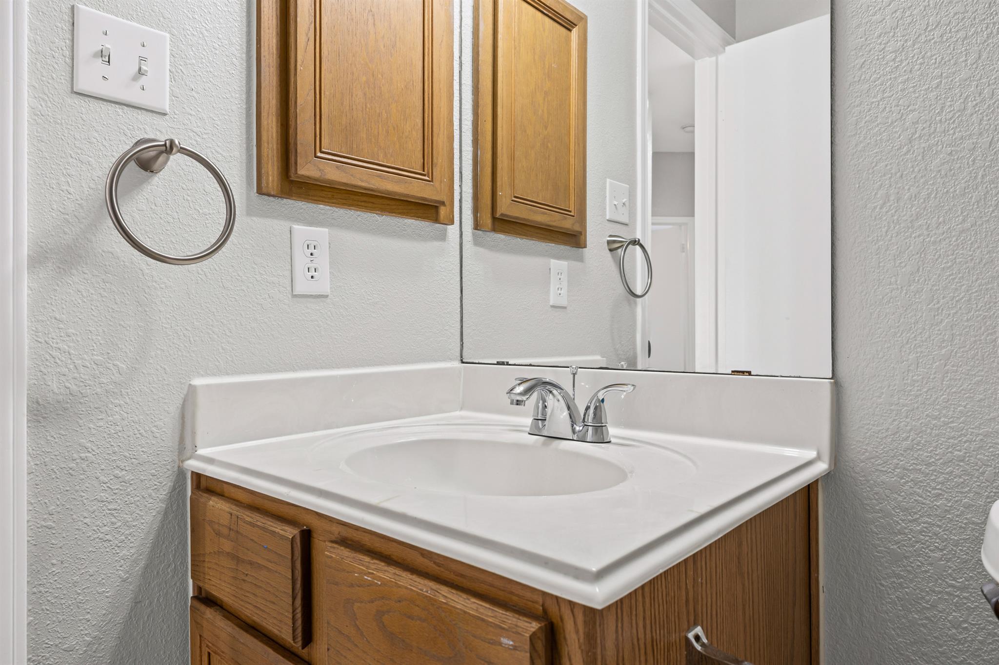 2302 Loquat Ln, Round Rock, TX 78664