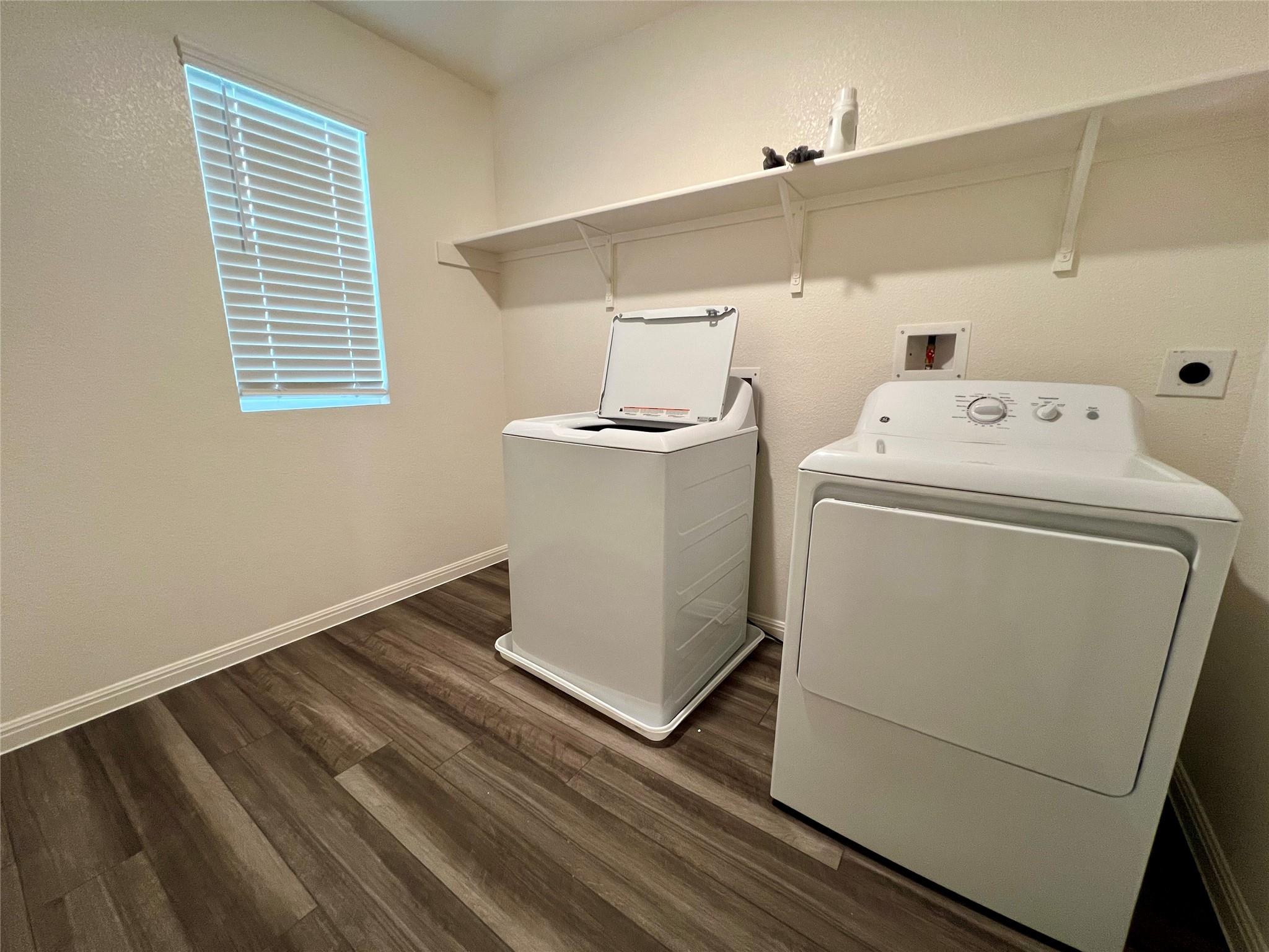 509 Lagoon Dr, Maxwell, TX 78656