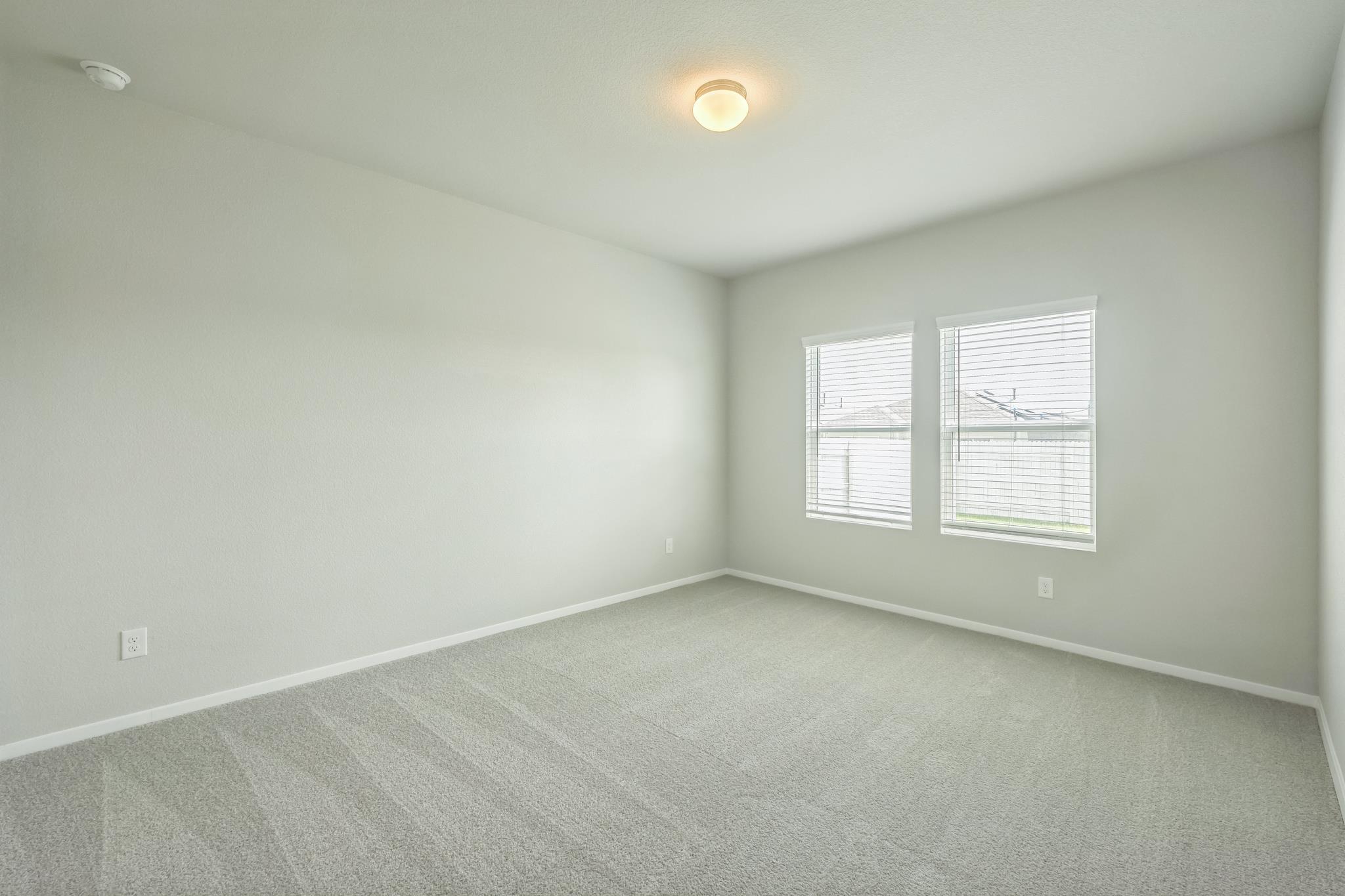 107 Honeybee Ln, Elgin, TX 78621