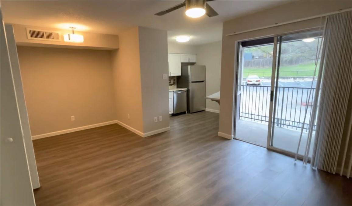 1840 Burton Dr # 128, Austin, TX 78741