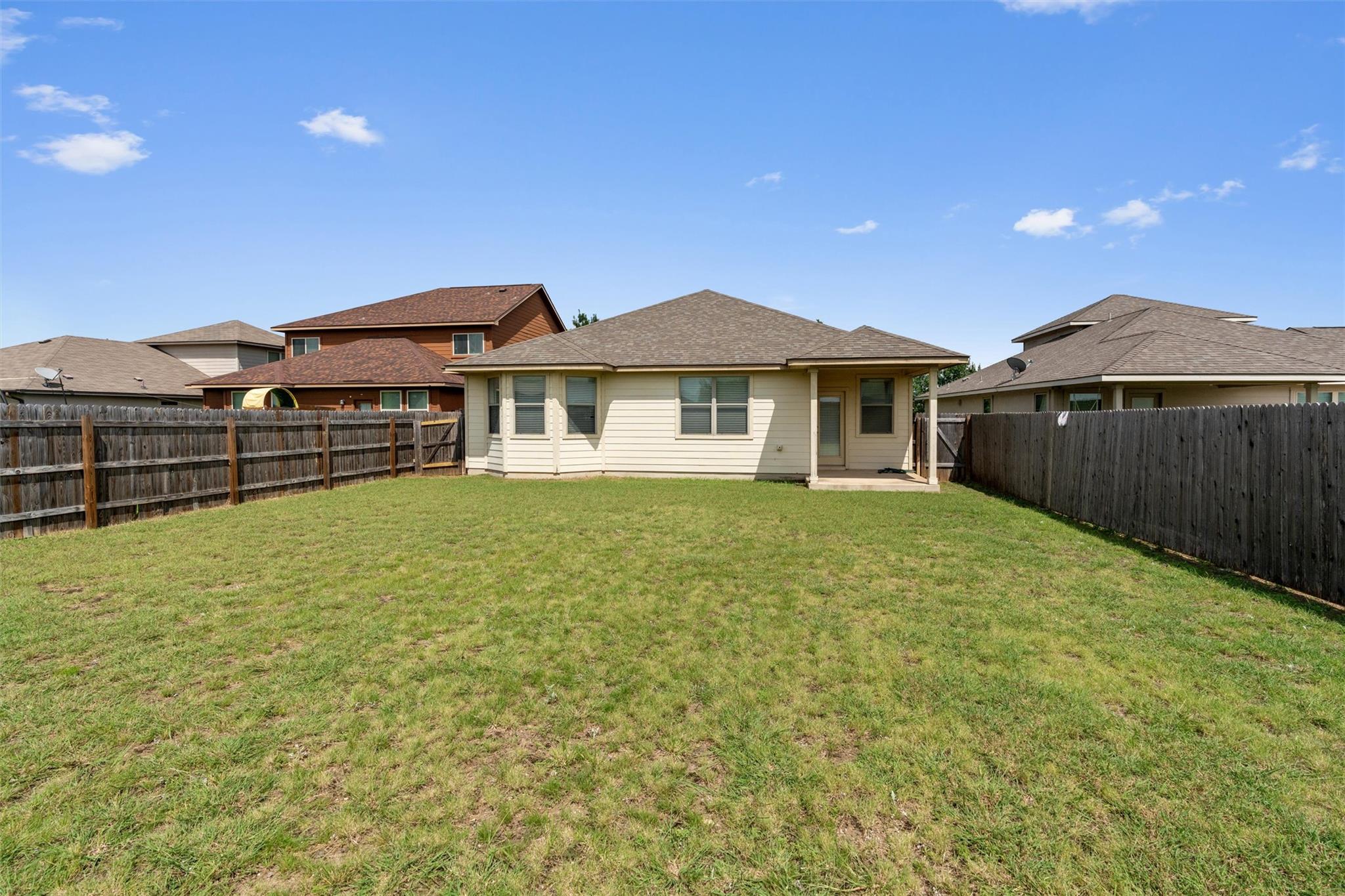 417 Drystone Trl, Liberty Hill, TX 78642
