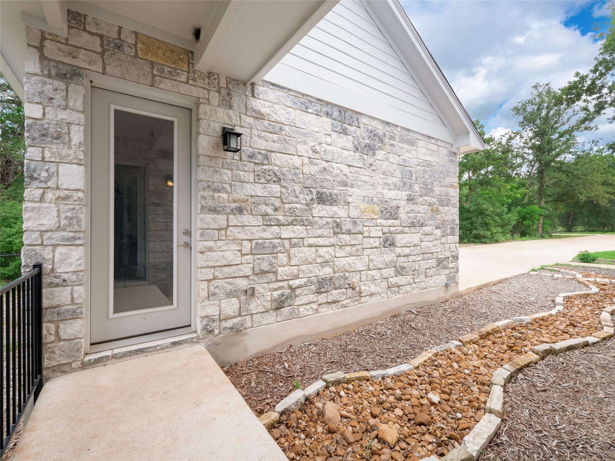 13503 & 13511 Carpenter Ln, Manchaca, TX 78652