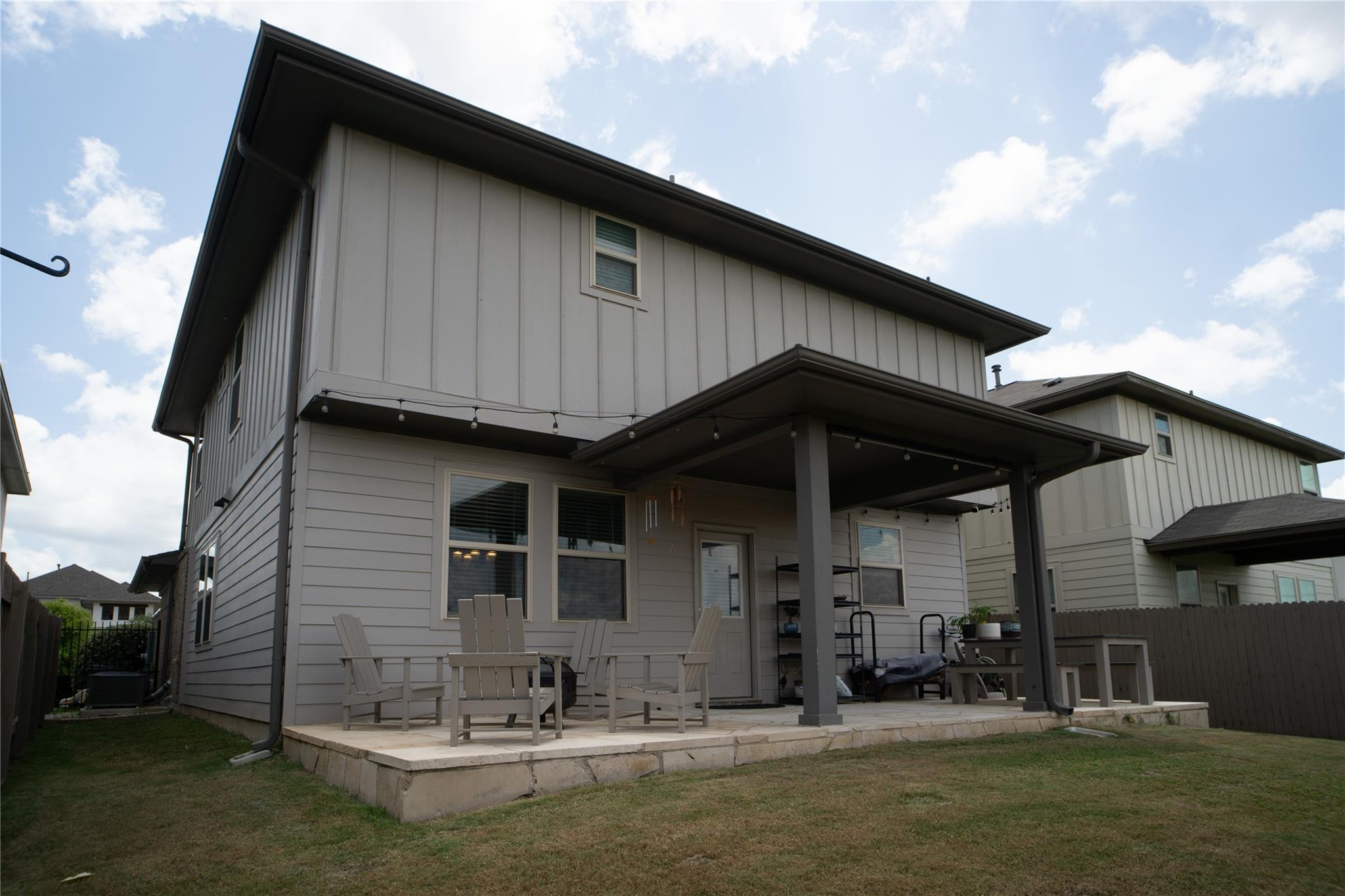 160 Shearwater Ln, Leander, TX 78641