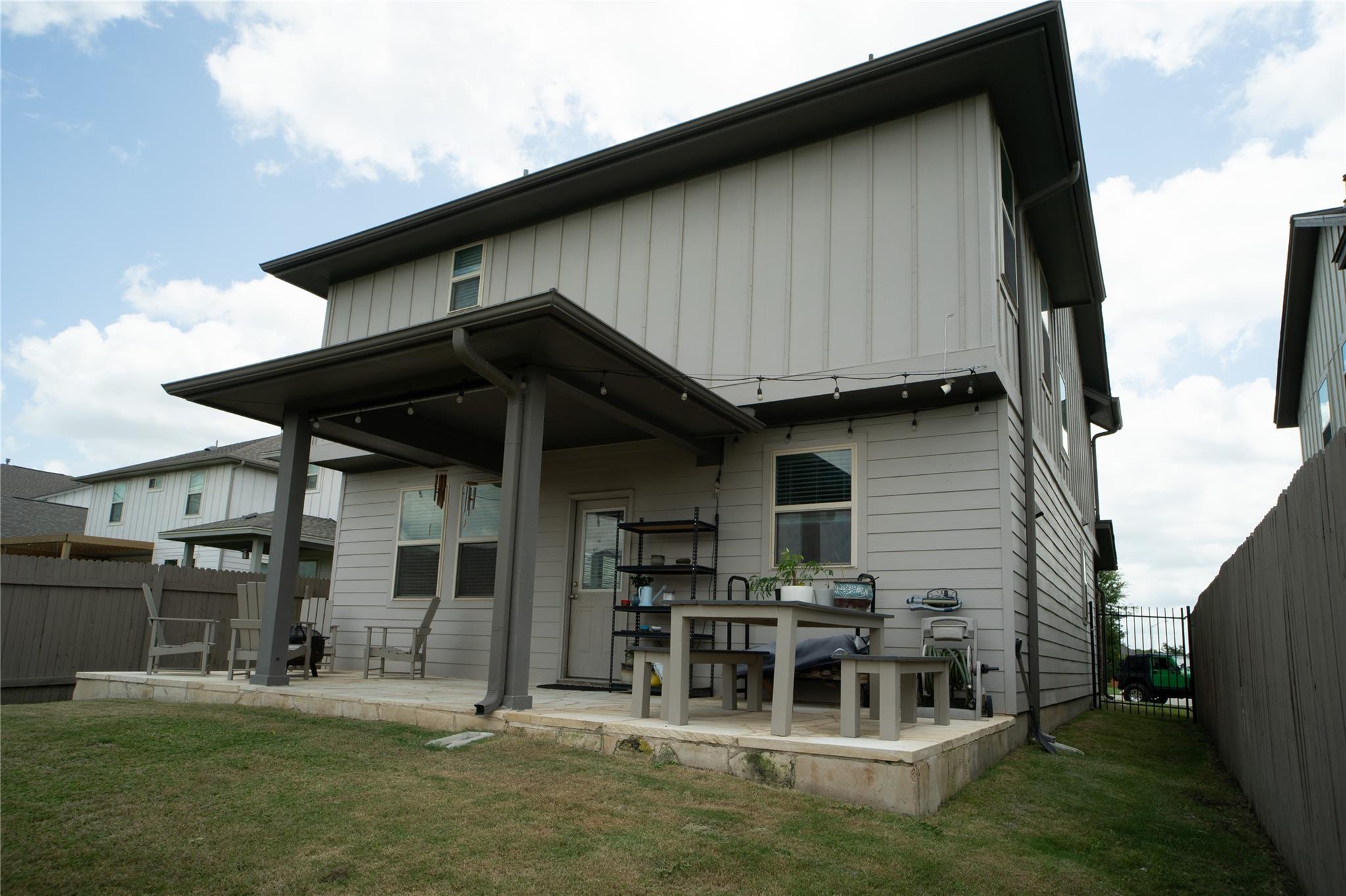 160 Shearwater Ln, Leander, TX 78641