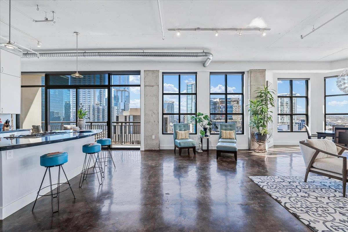 311 W 5th St # 1005, Austin, TX 78701