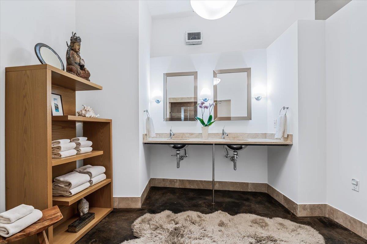 311 W 5th St # 1005, Austin, TX 78701