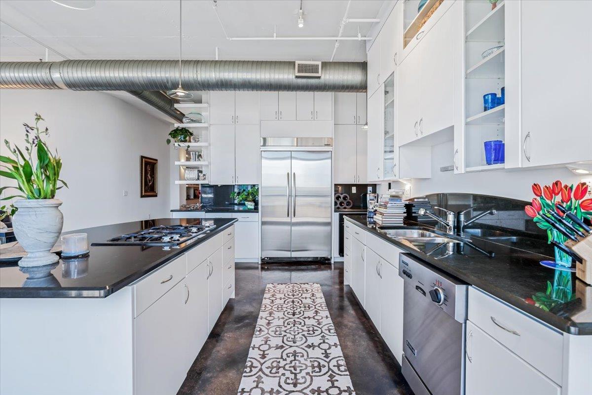 311 W 5th St # 1005, Austin, TX 78701