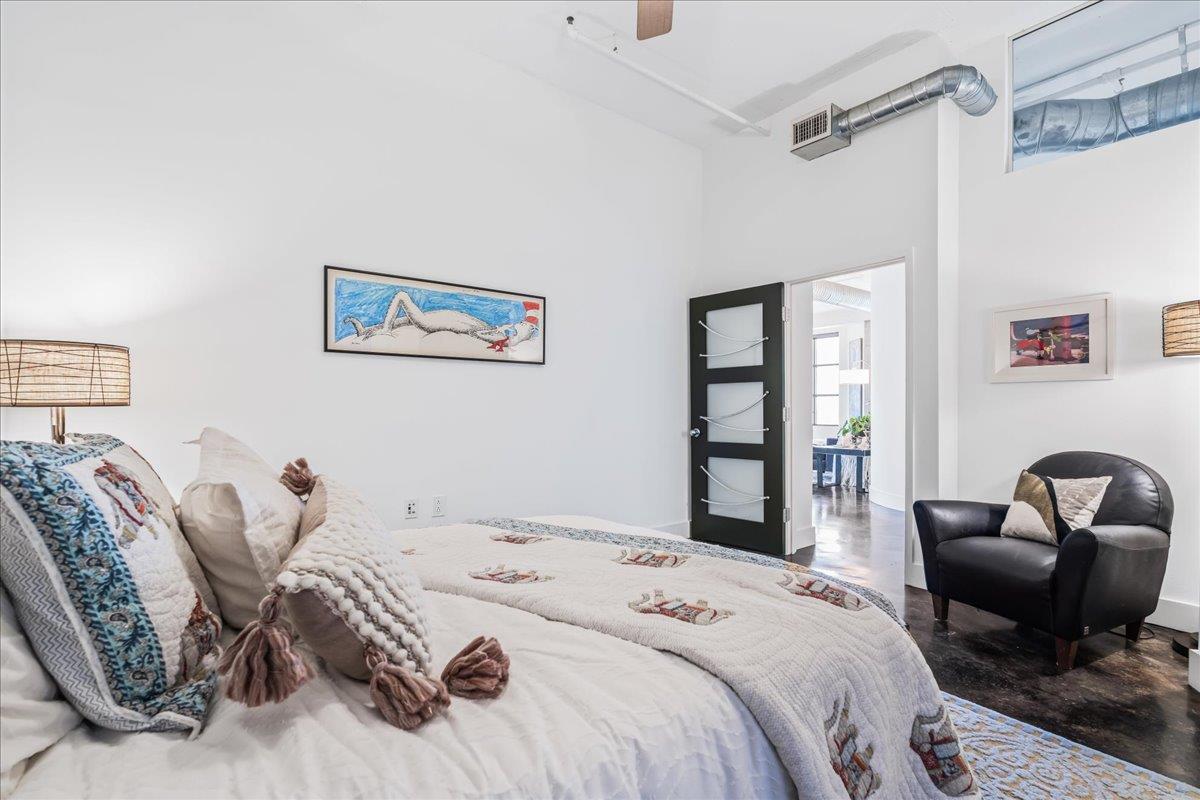 311 W 5th St # 1005, Austin, TX 78701