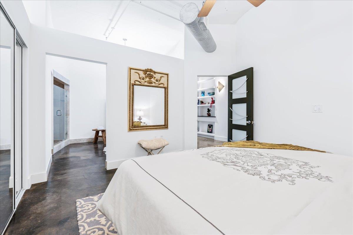 311 W 5th St # 1005, Austin, TX 78701