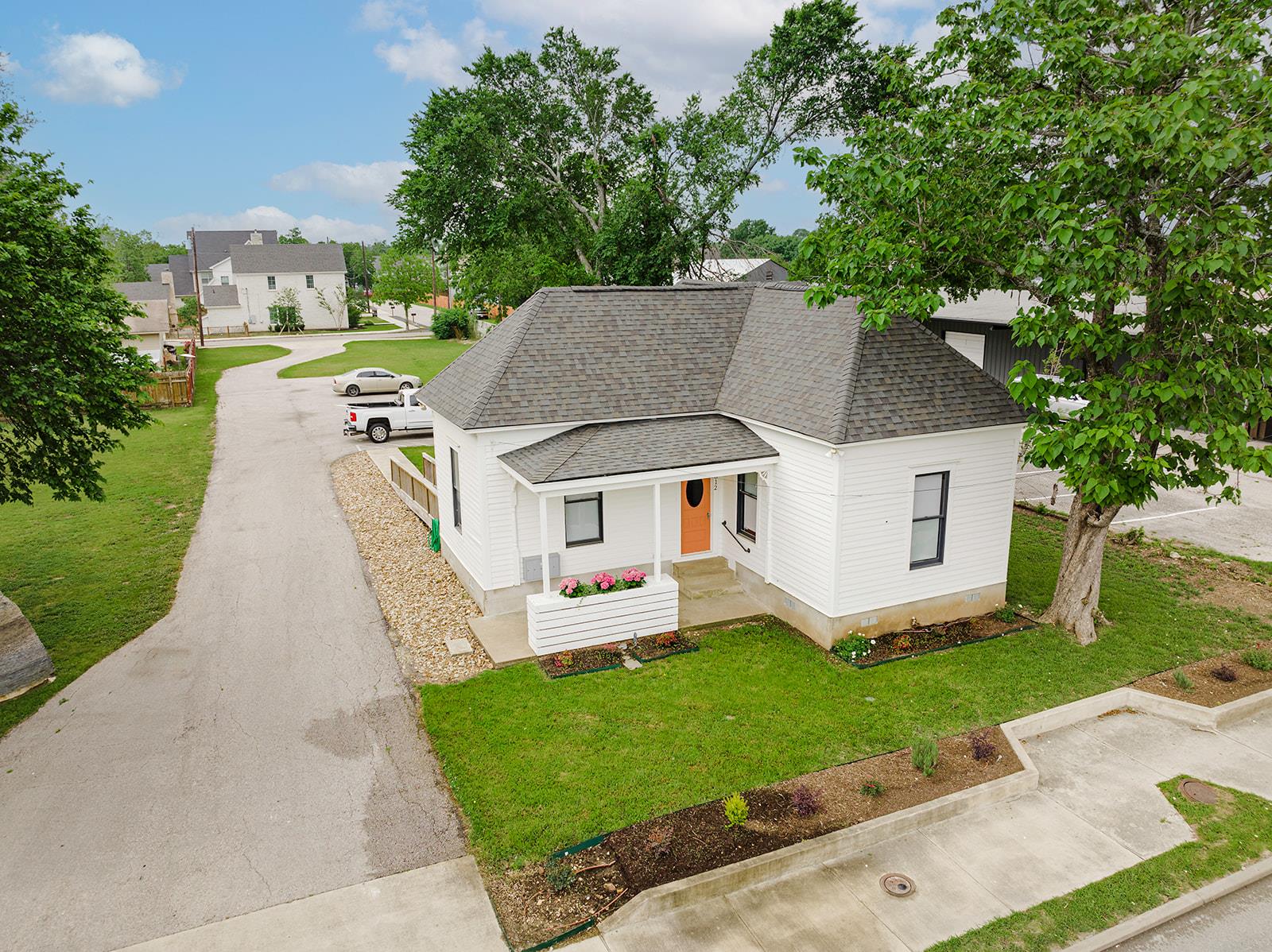 612 W University Ave, Georgetown, TX 78626