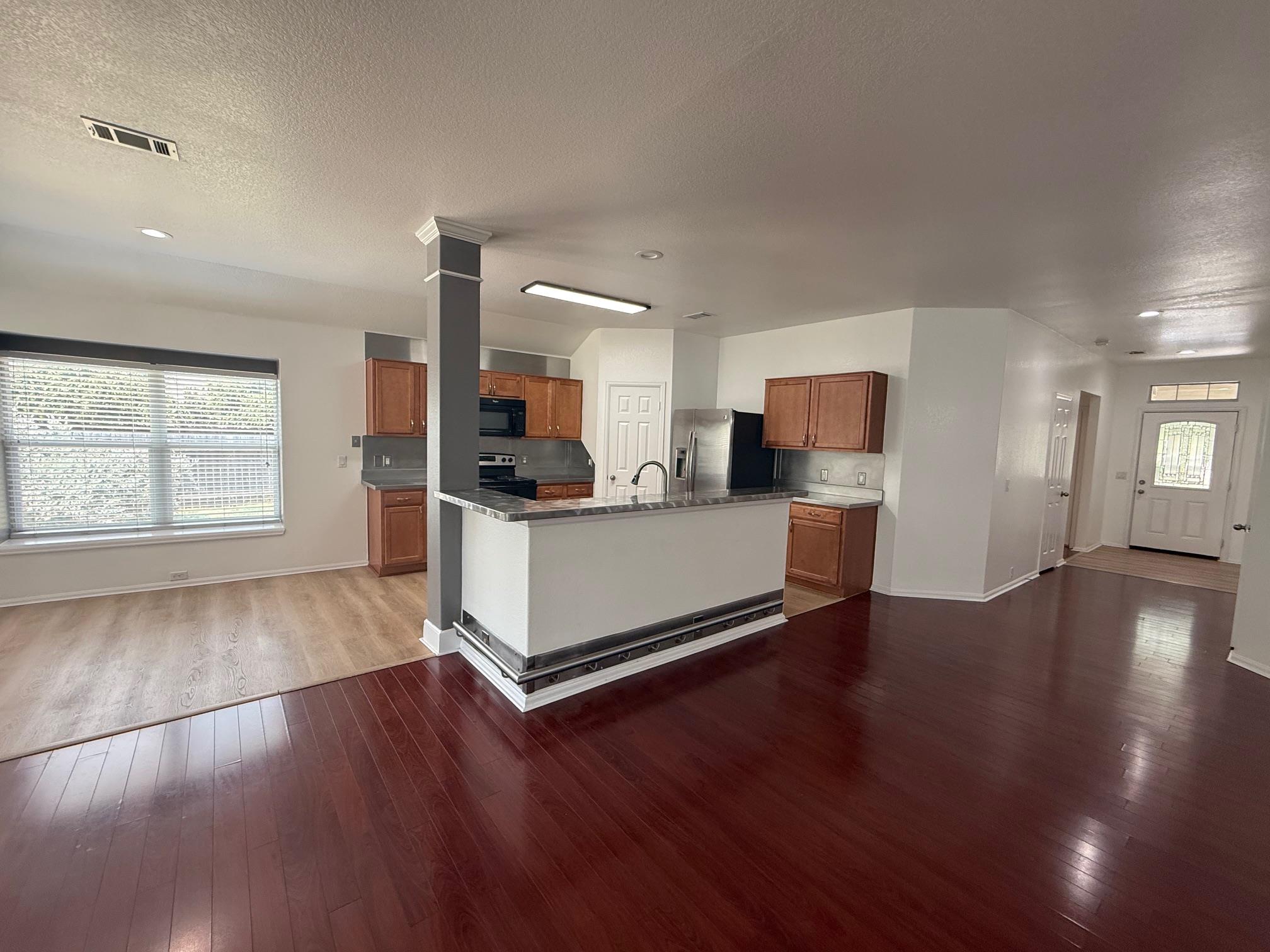 155 Hoot Owl Ln, Leander, TX 78641