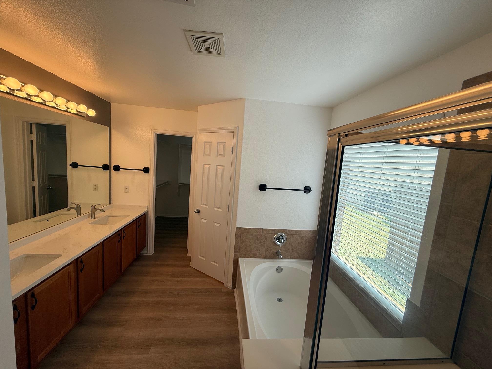 155 Hoot Owl Ln, Leander, TX 78641