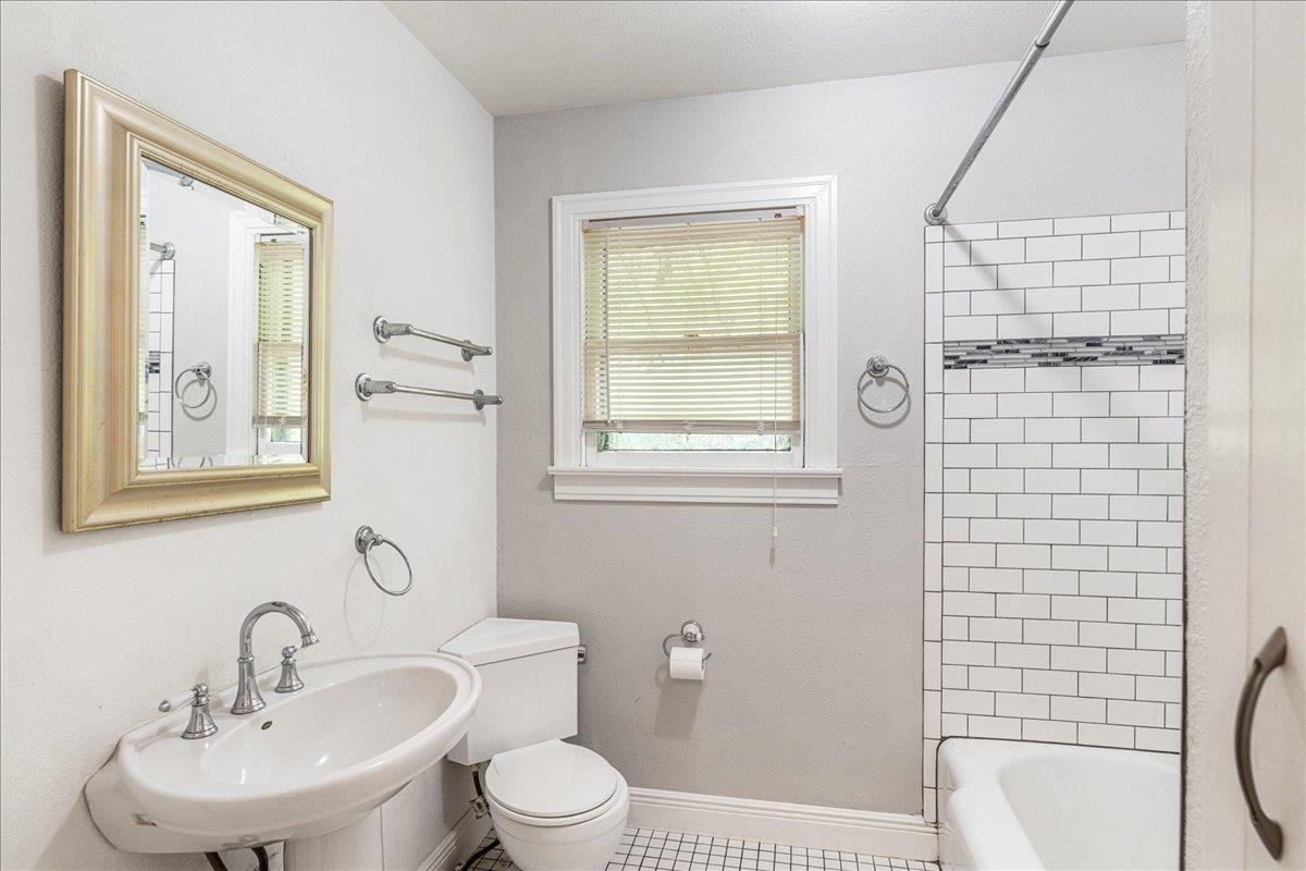 3710 Hollywood Ave, Austin, TX 78722