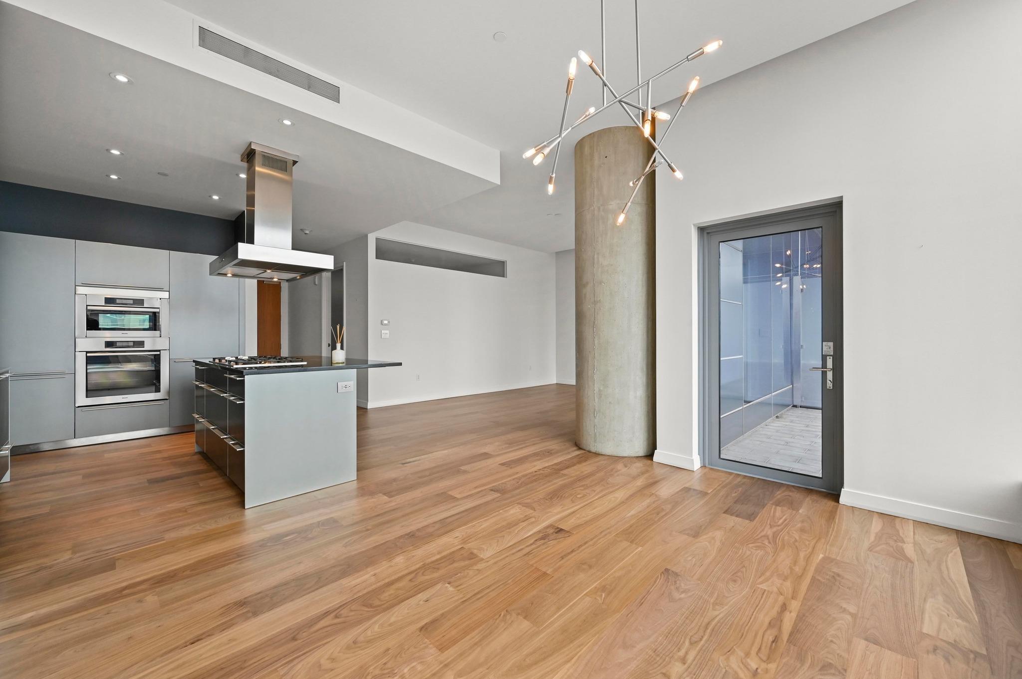 210 Lavaca St # 2011, Austin, TX 78701