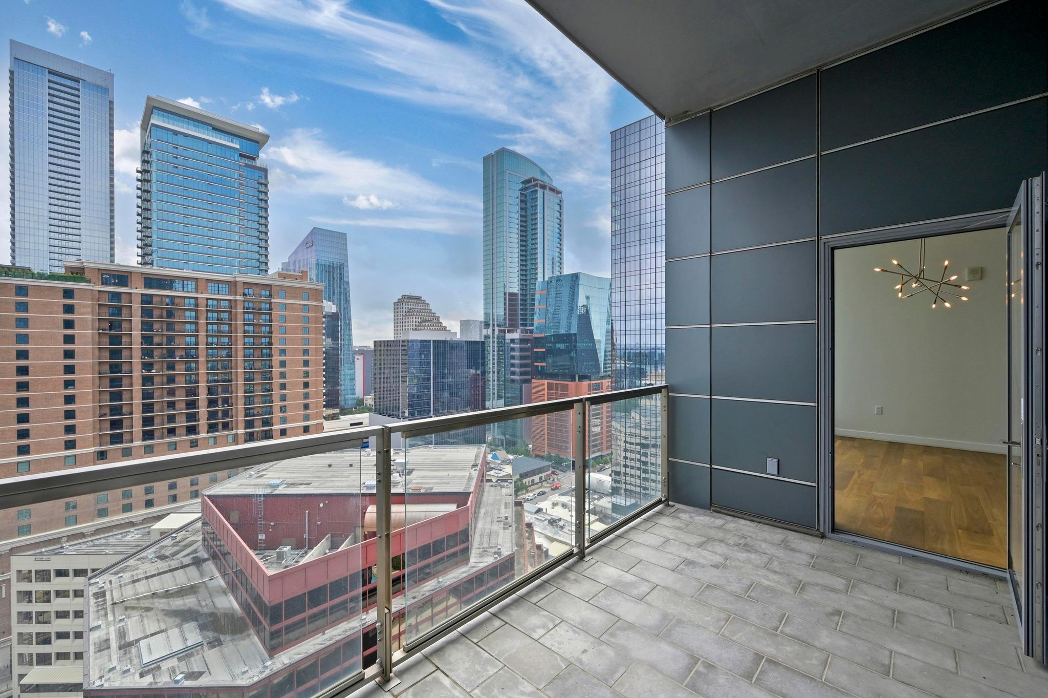 210 Lavaca St # 2011, Austin, TX 78701