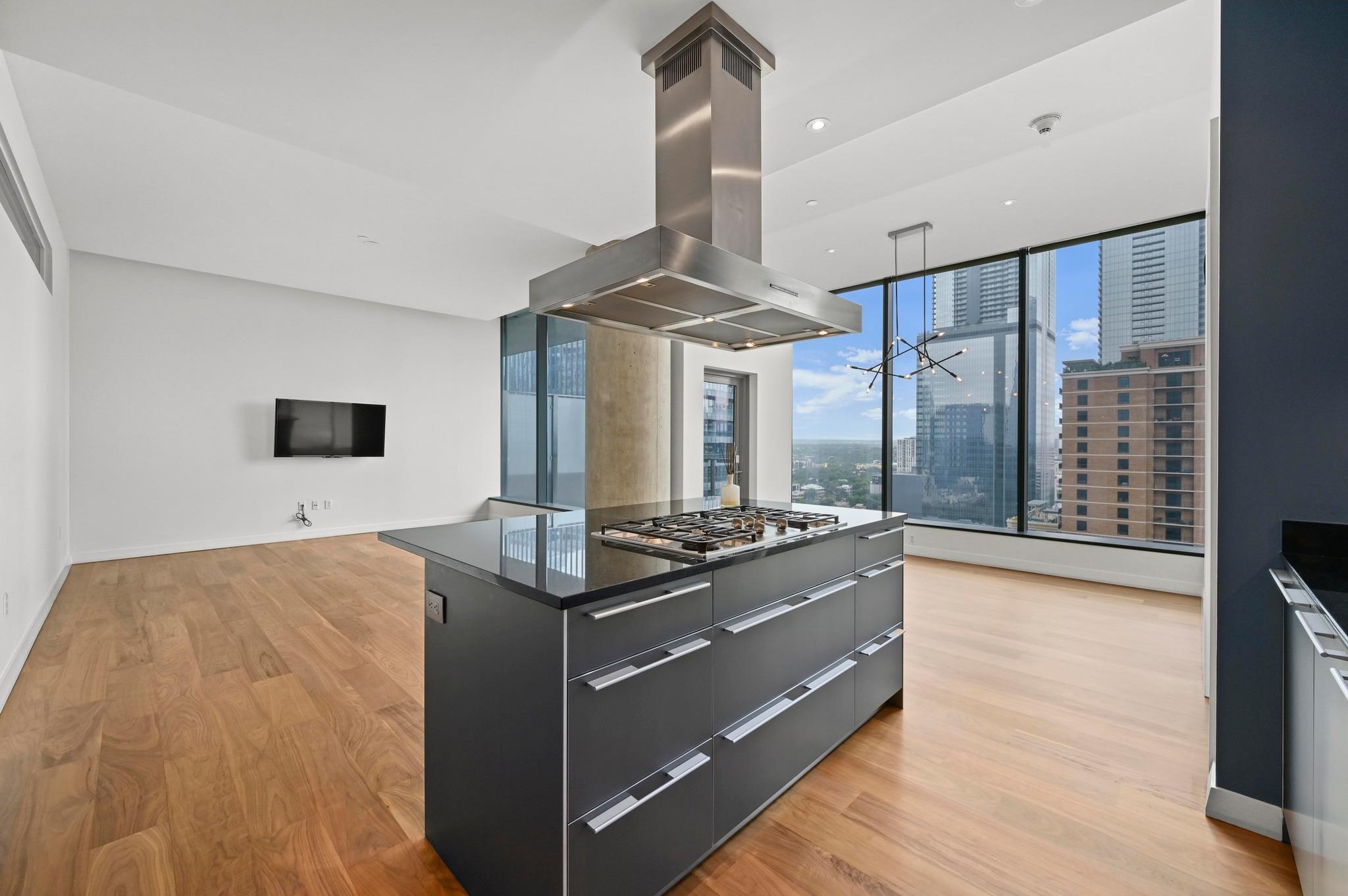 210 Lavaca St # 2011, Austin, TX 78701