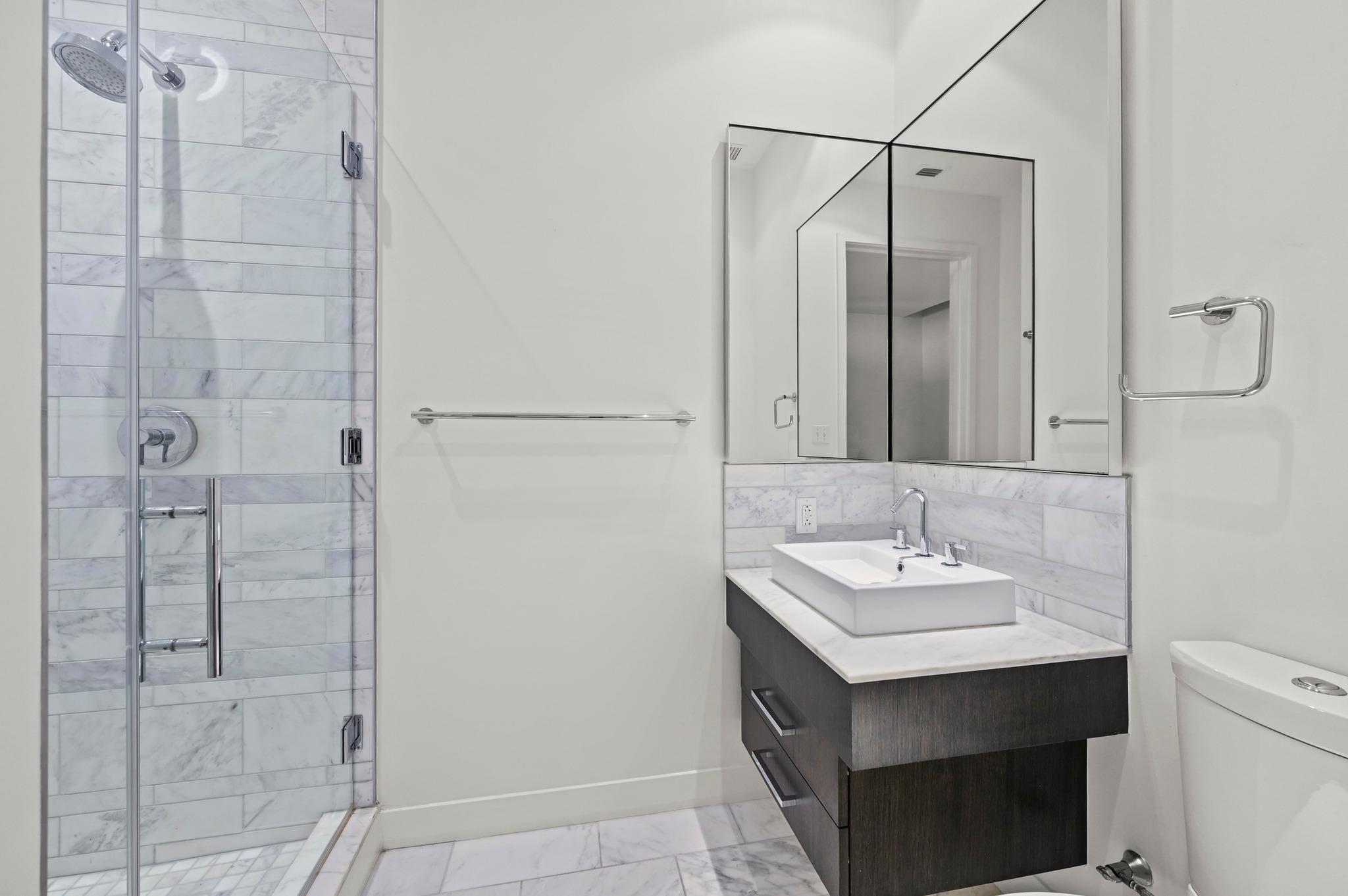 210 Lavaca St # 2011, Austin, TX 78701