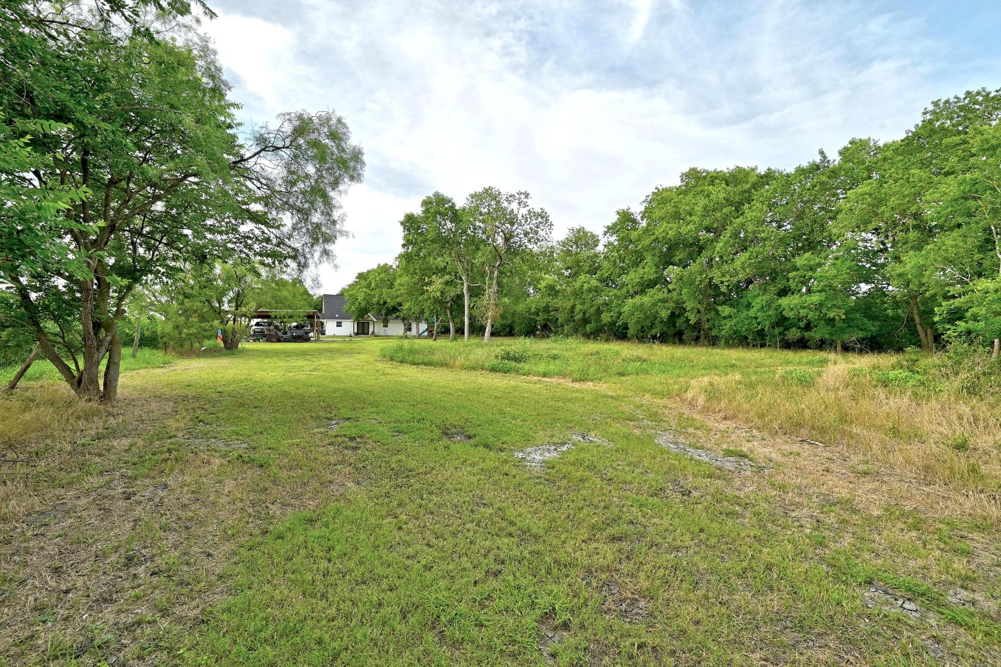780 County Road 389, Granger, TX 76530