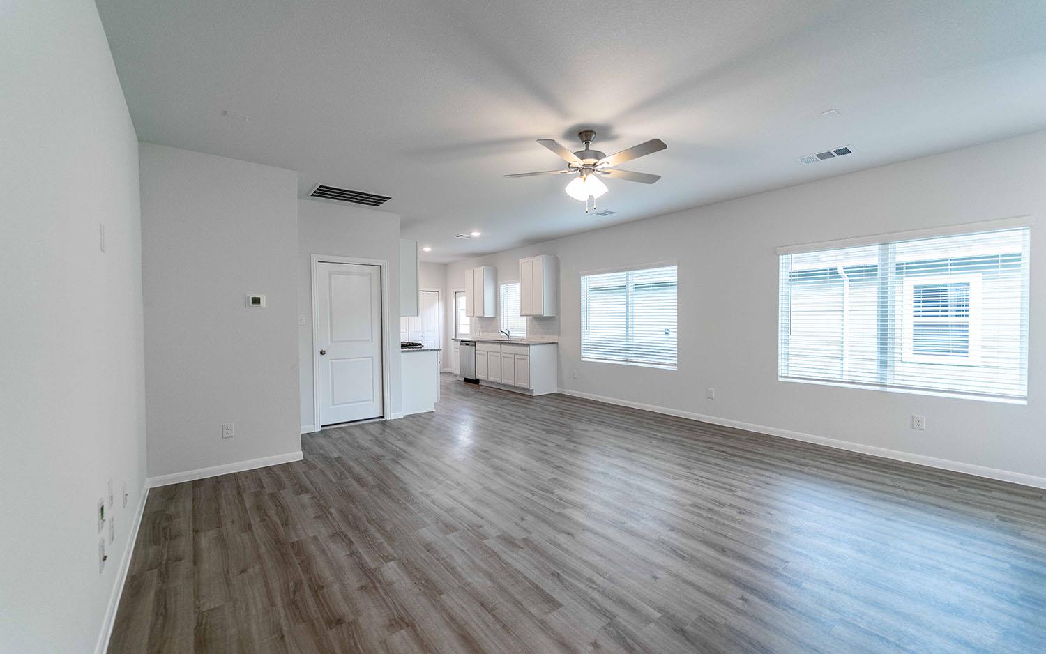 207 Everglades Dr, Kyle, TX 78640