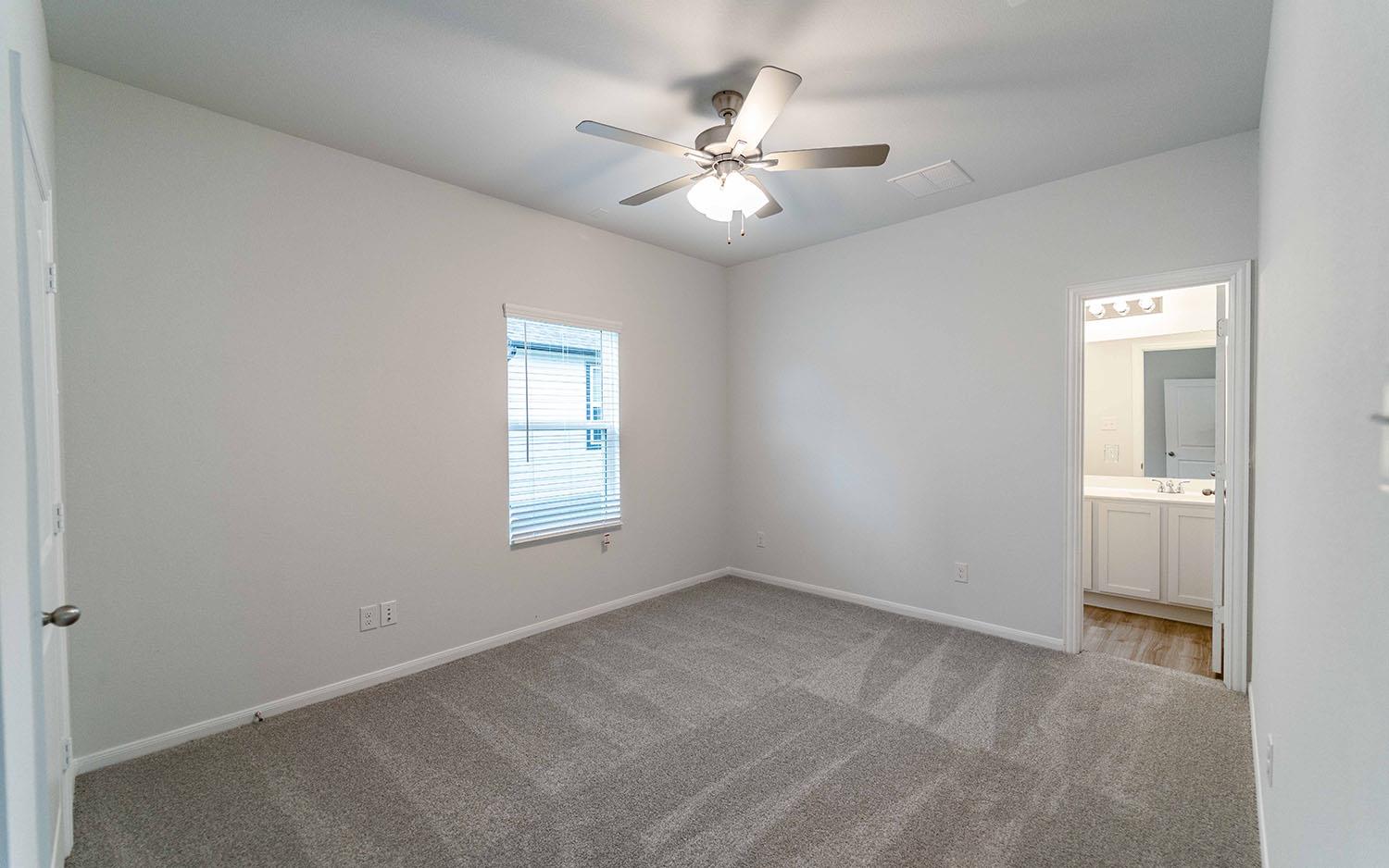 207 Everglades Dr, Kyle, TX 78640
