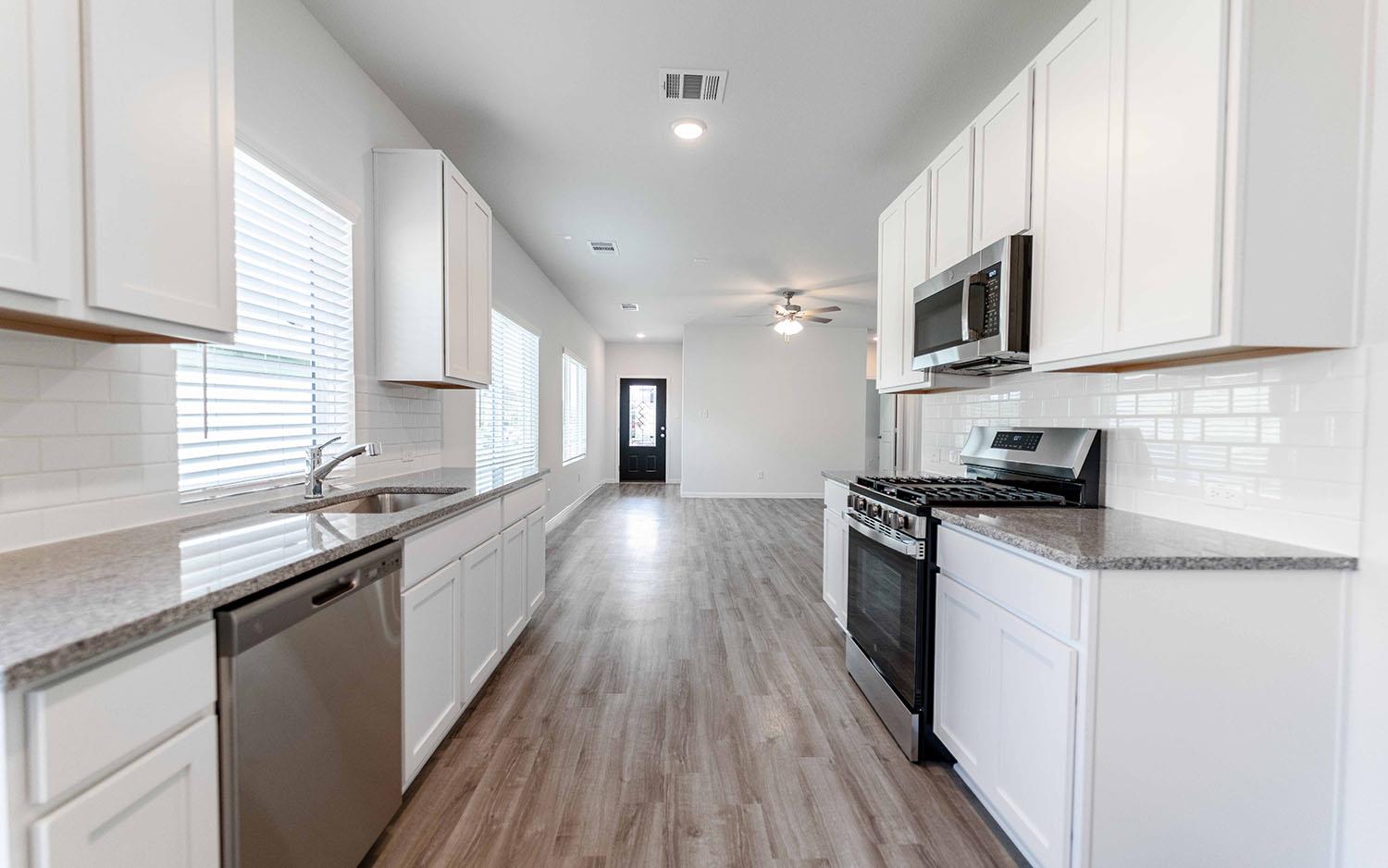 207 Everglades Dr, Kyle, TX 78640