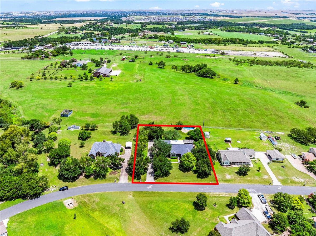 308 Morningside Cir, Hutto, TX 78634