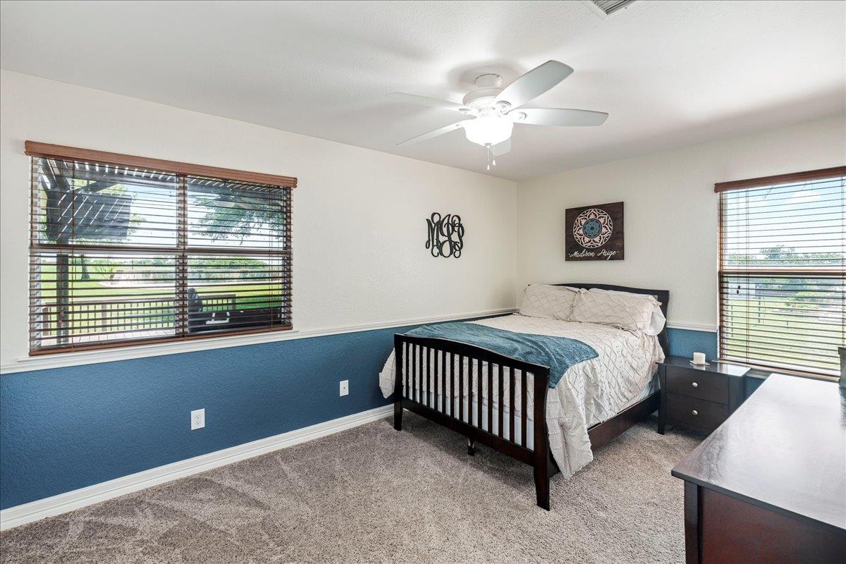 308 Morningside Cir, Hutto, TX 78634