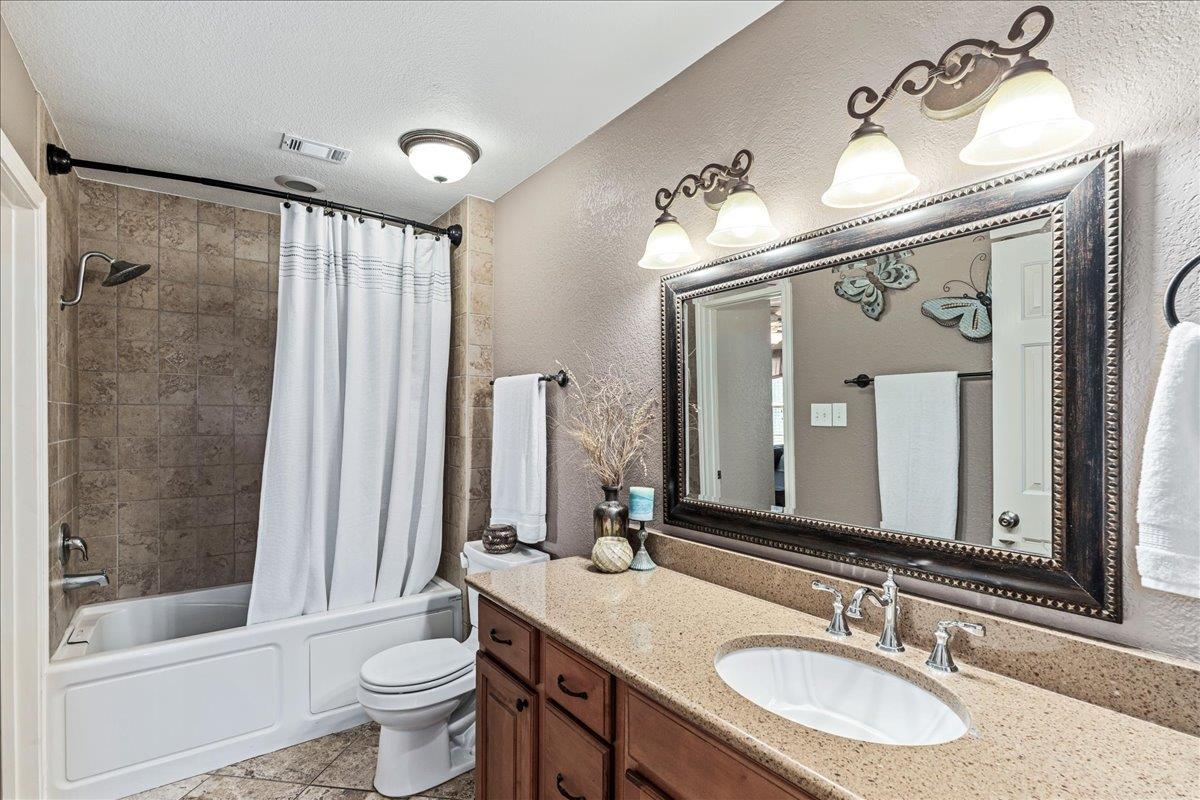 308 Morningside Cir, Hutto, TX 78634