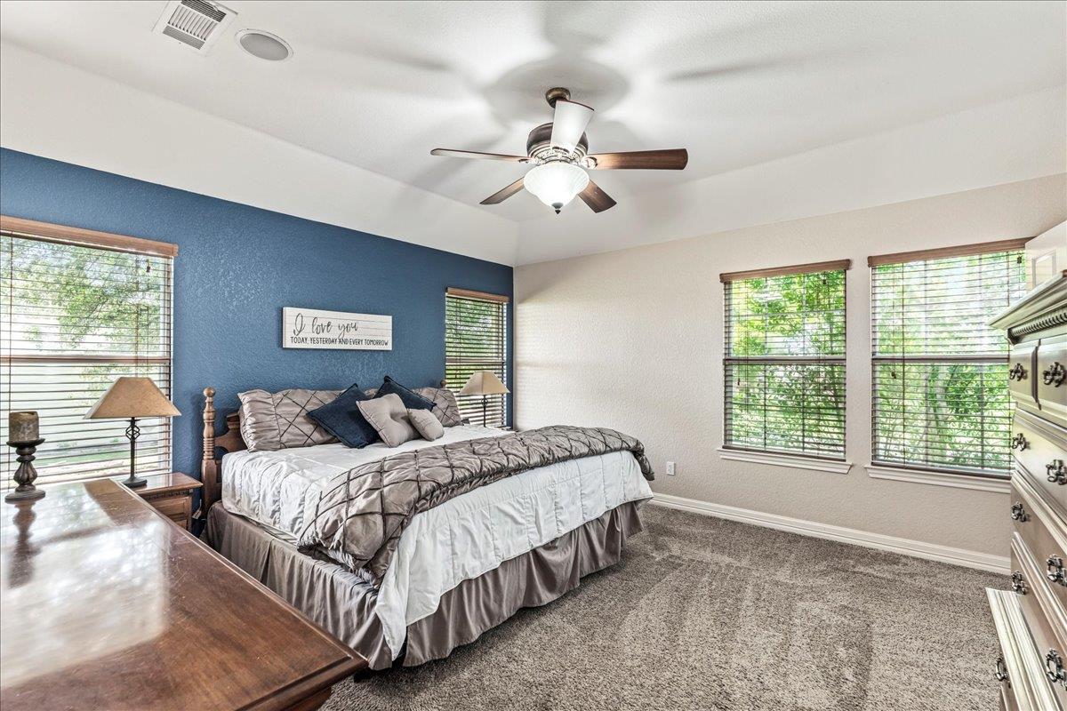 308 Morningside Cir, Hutto, TX 78634