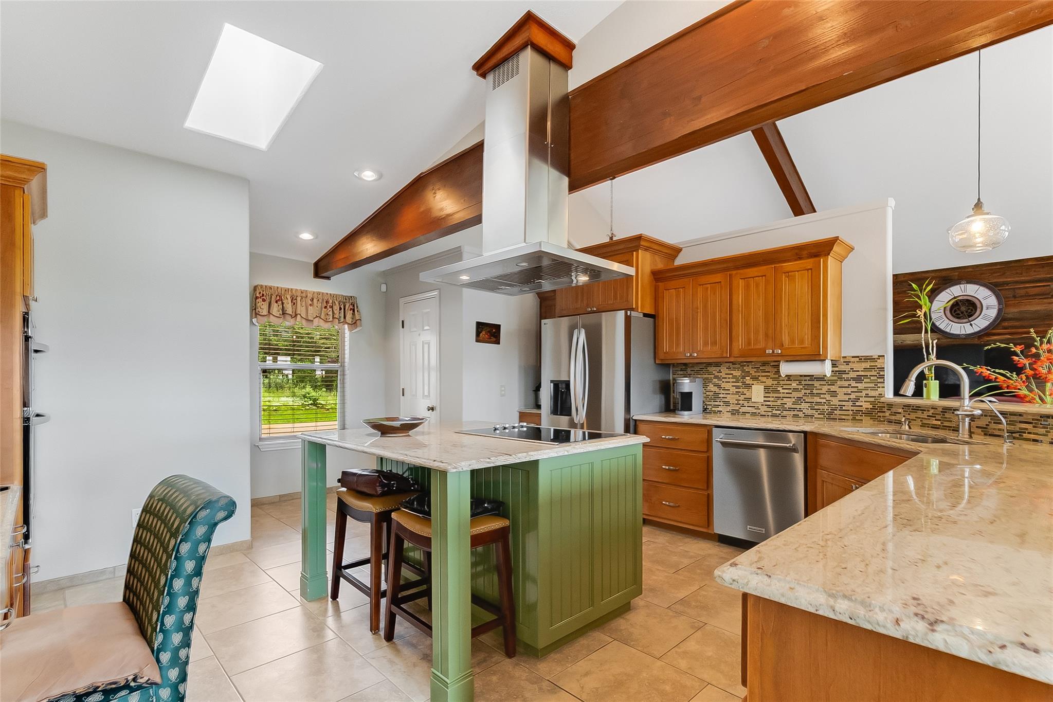 713 Lagoon Loop, Horseshoe Bay, TX 78657