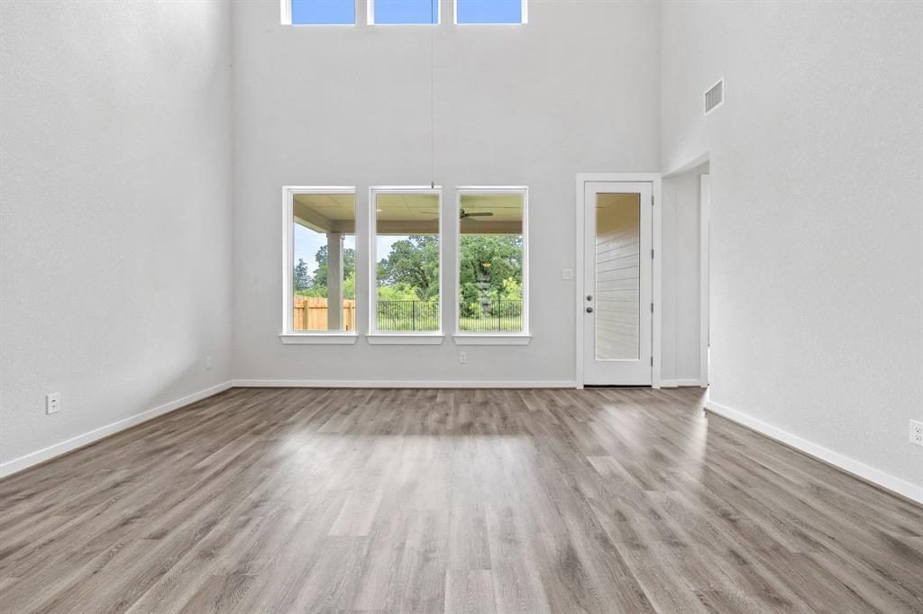 144 Alicante Ln, Liberty Hill, TX 78642