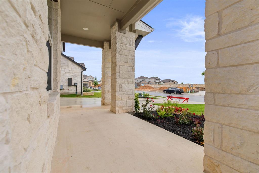 144 Alicante Ln, Liberty Hill, TX 78642