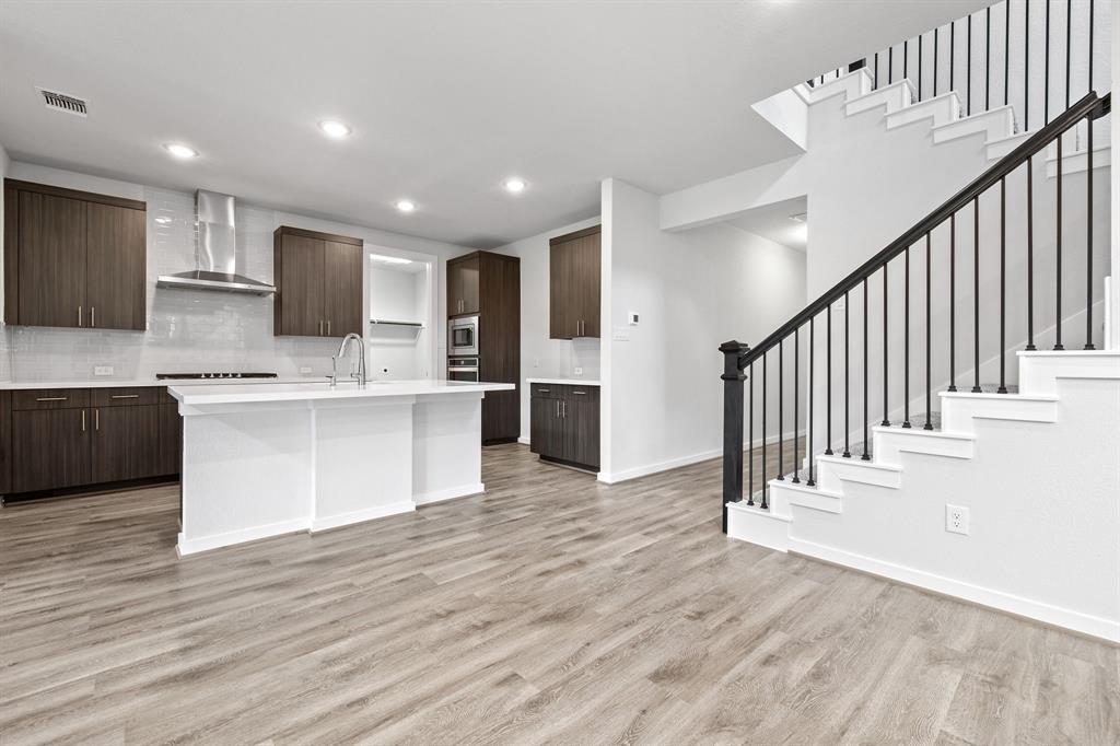 144 Alicante Ln, Liberty Hill, TX 78642