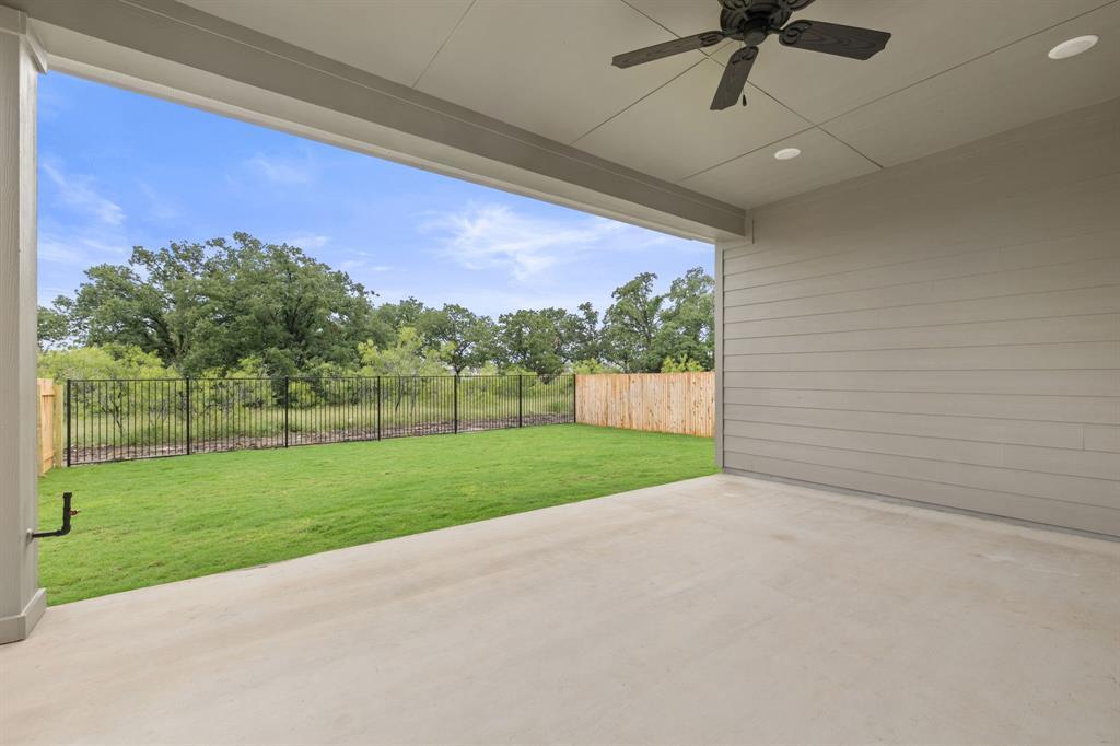 144 Alicante Ln, Liberty Hill, TX 78642