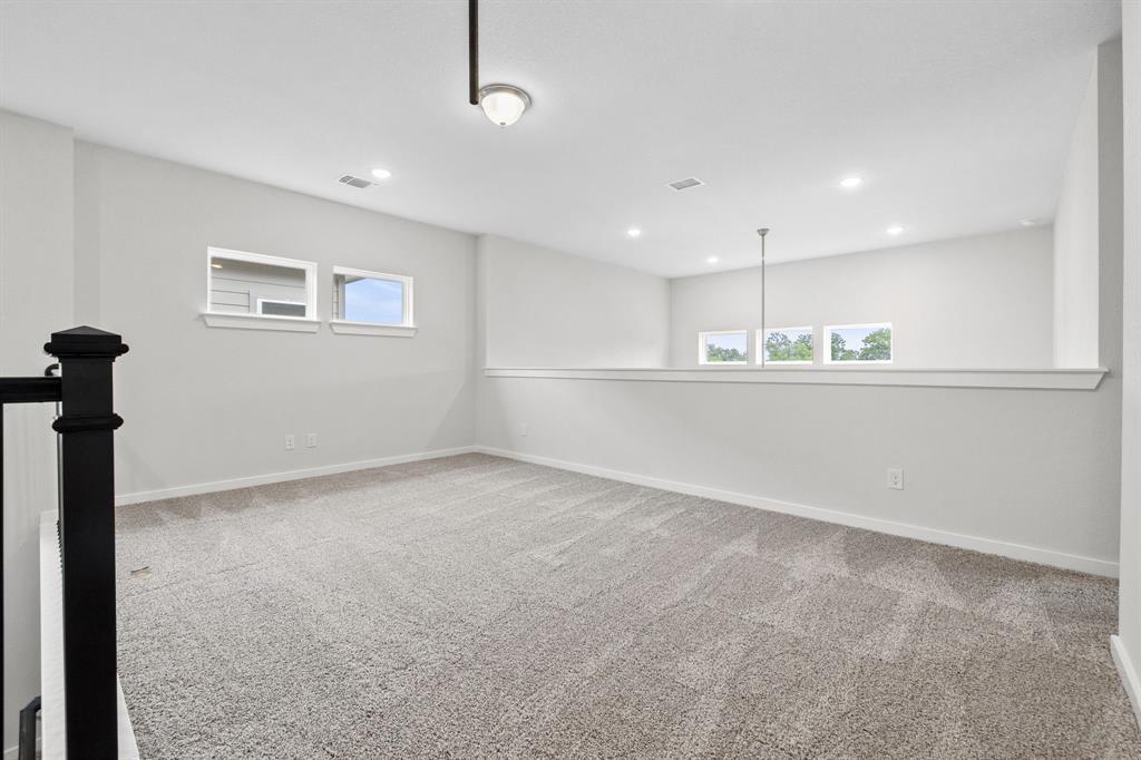 144 Alicante Ln, Liberty Hill, TX 78642