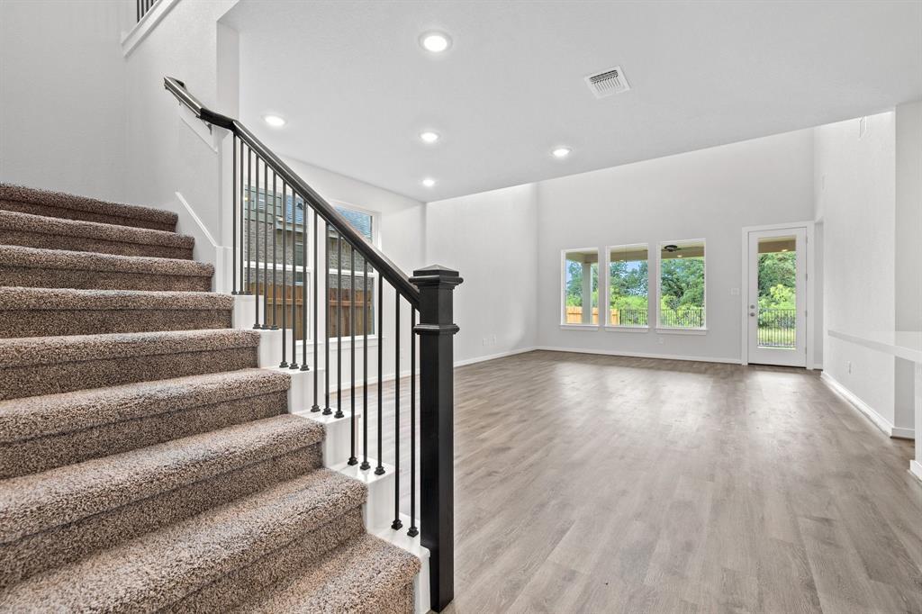 144 Alicante Ln, Liberty Hill, TX 78642